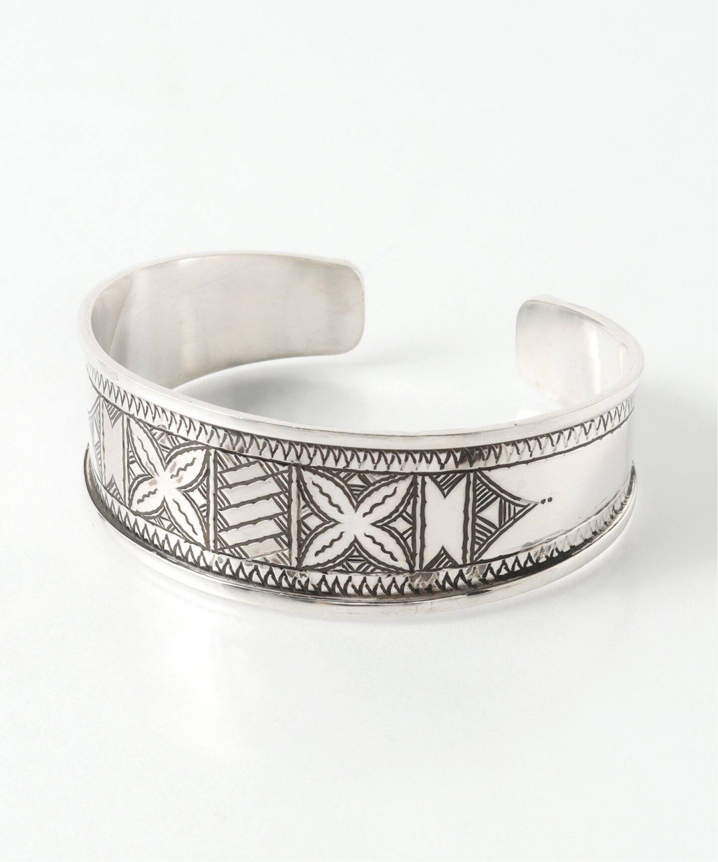 Adawatn Tuareg (アダワット トゥアレグ) Azzow Bangle T192B006SV 