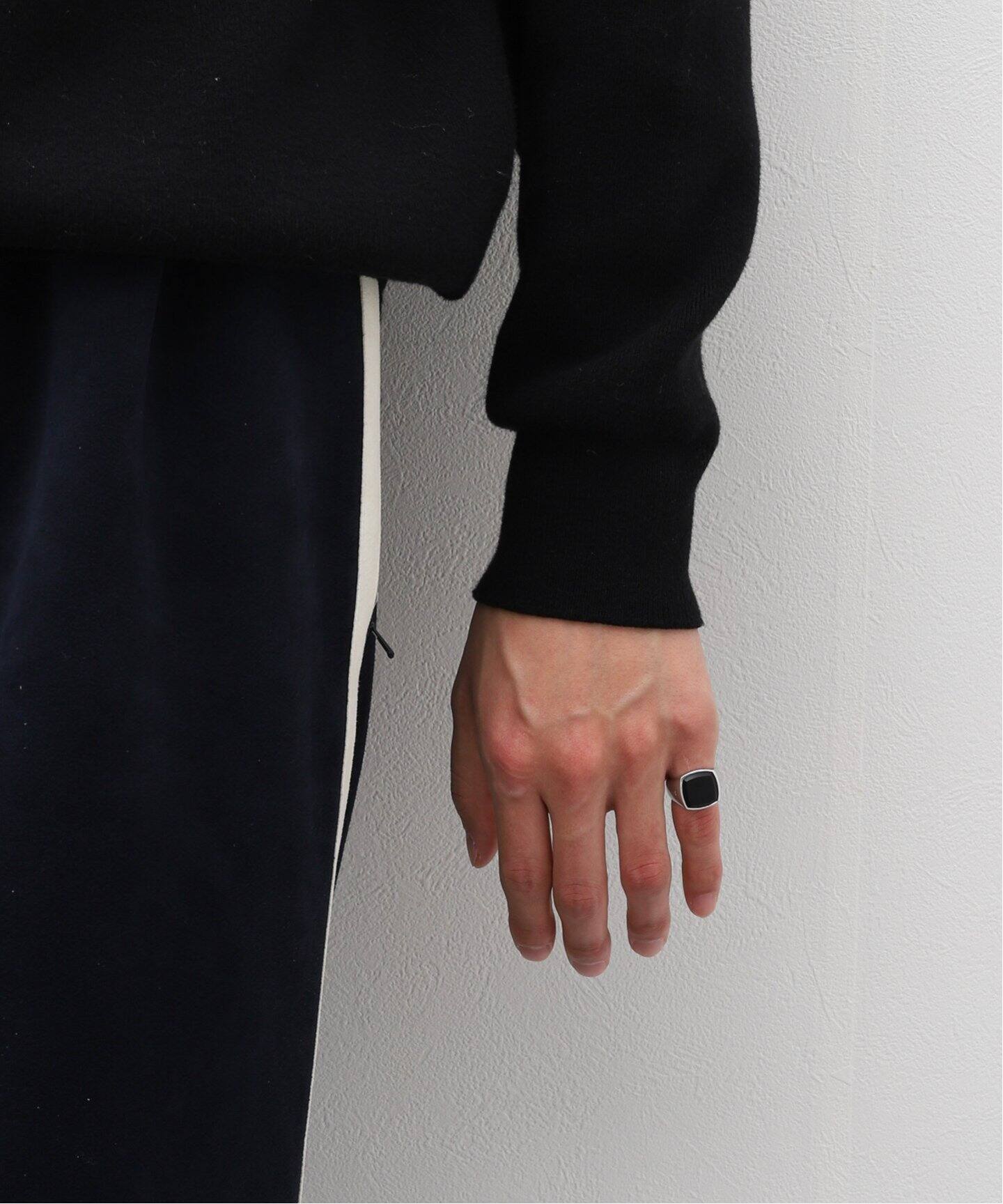 TOM WOOD トムウッドCUSHION BLACK ONYX 50 リング Cushion Black Onyx - Tom Wood Project Official Online Store