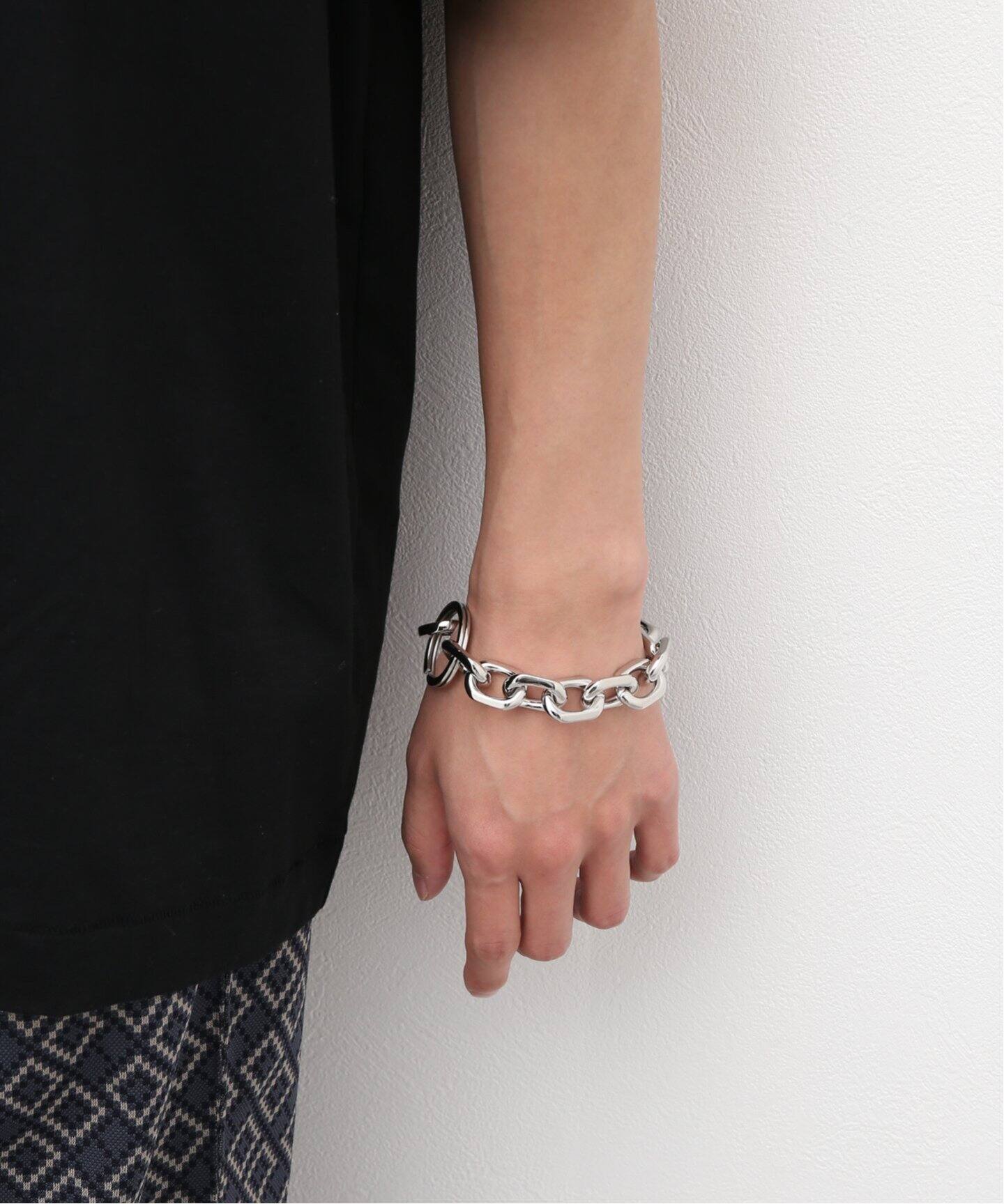 HIDAKA / ヒダカ】CUT OVAL BRACELET（ブレスレット・バングル 