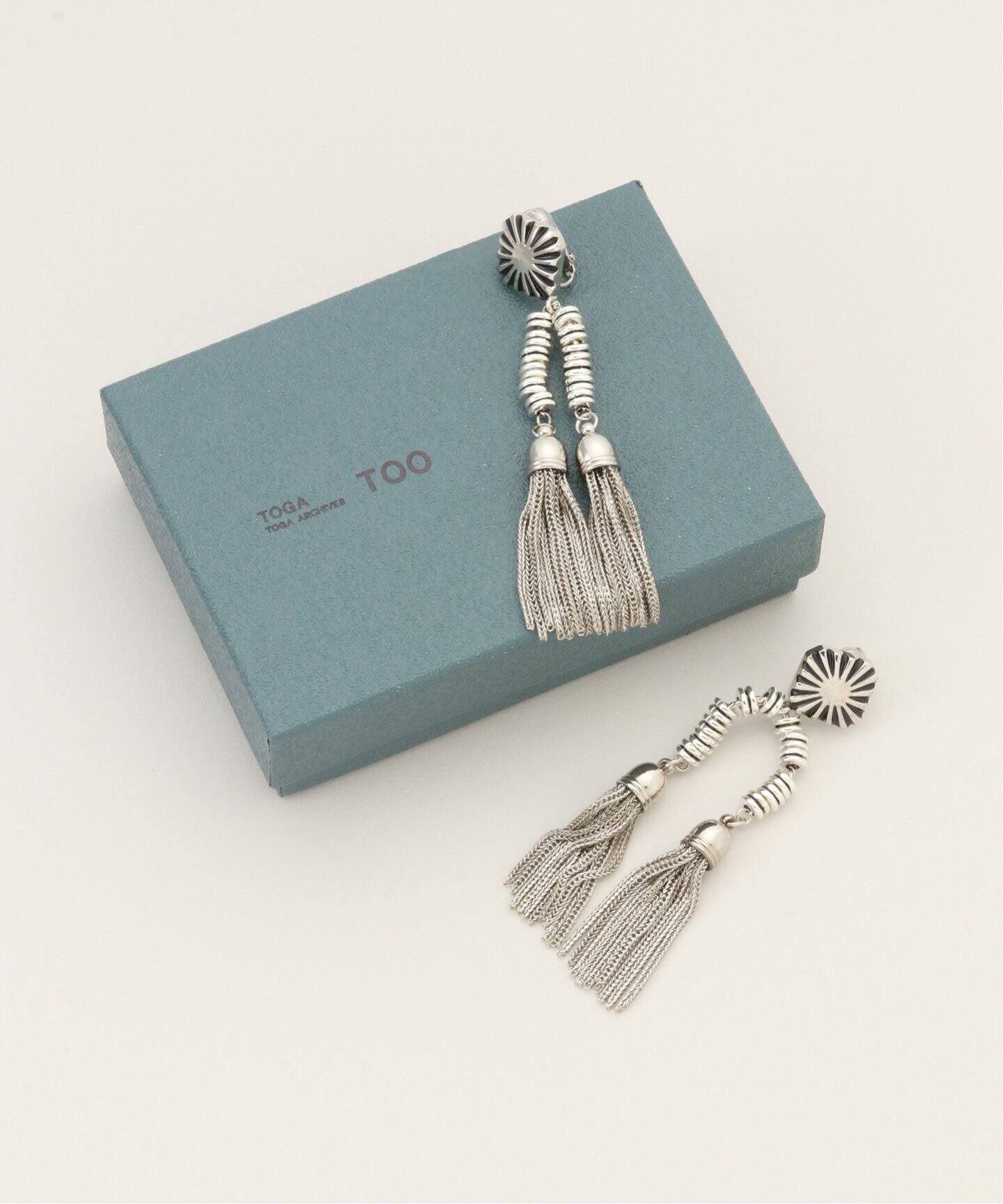 TOGA TOO/トーガトゥ】Double fringe earrings：イヤリング  