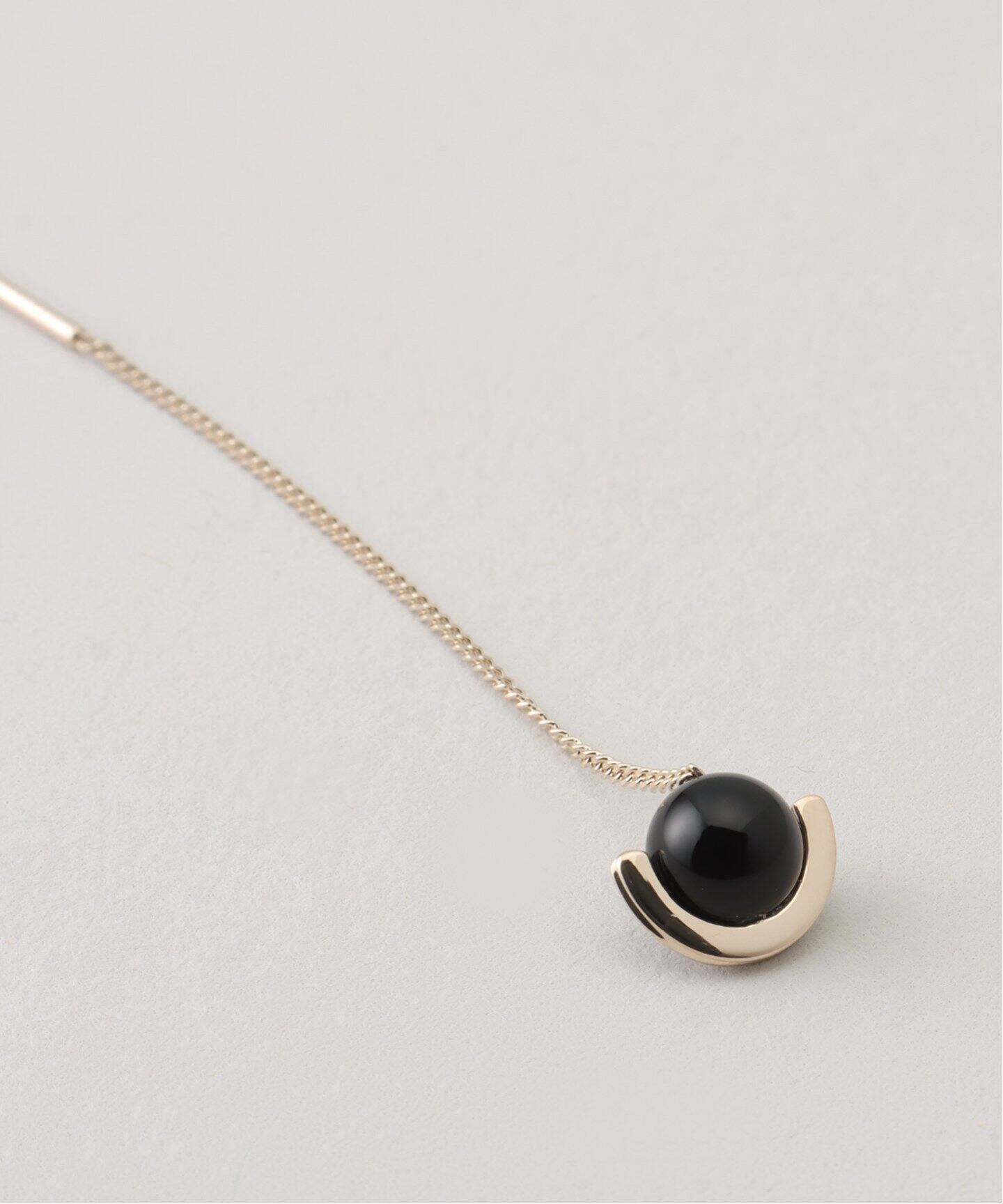 HIROTAKA/ヒロタカ】Mini Beluga Onyx Chain Earring：ピアス（片耳用 