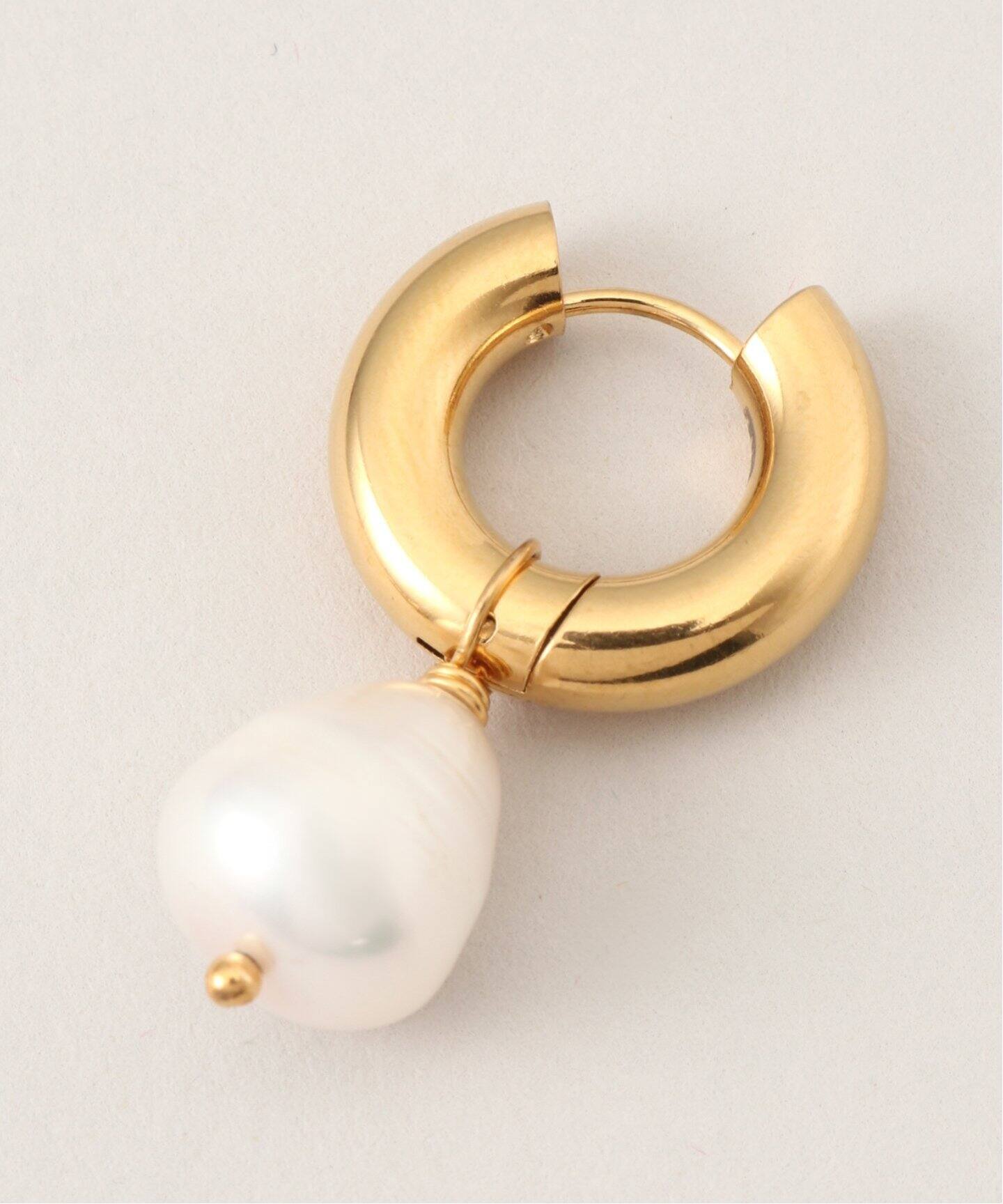 TIMELESS PEARLY/タイムレスパーリー】Gold shell and pear：ピアス 
