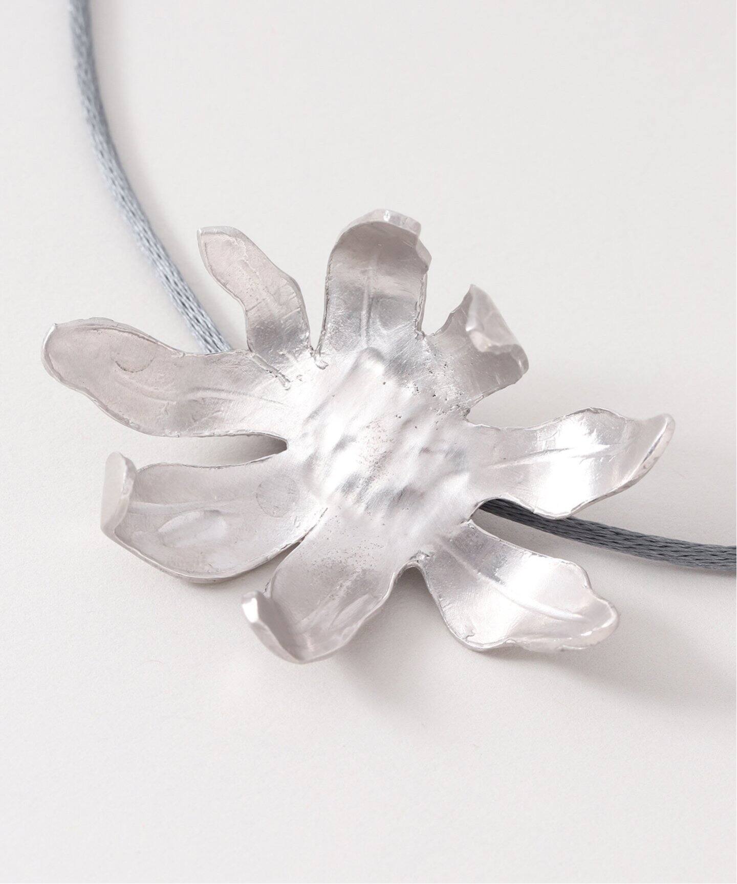 MAISON DPULSE×TOLIGHT】 FLOWERチョーカー（ネックレス）｜JOURNAL 