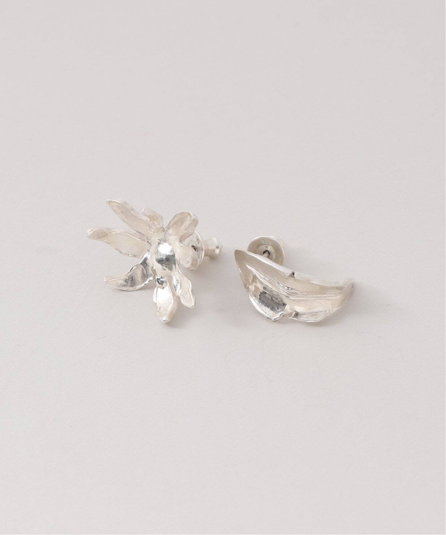 MAISON DPULSE×TOLIGHT】FLOWER*LEAF ピアス（ピアス（両耳用 
