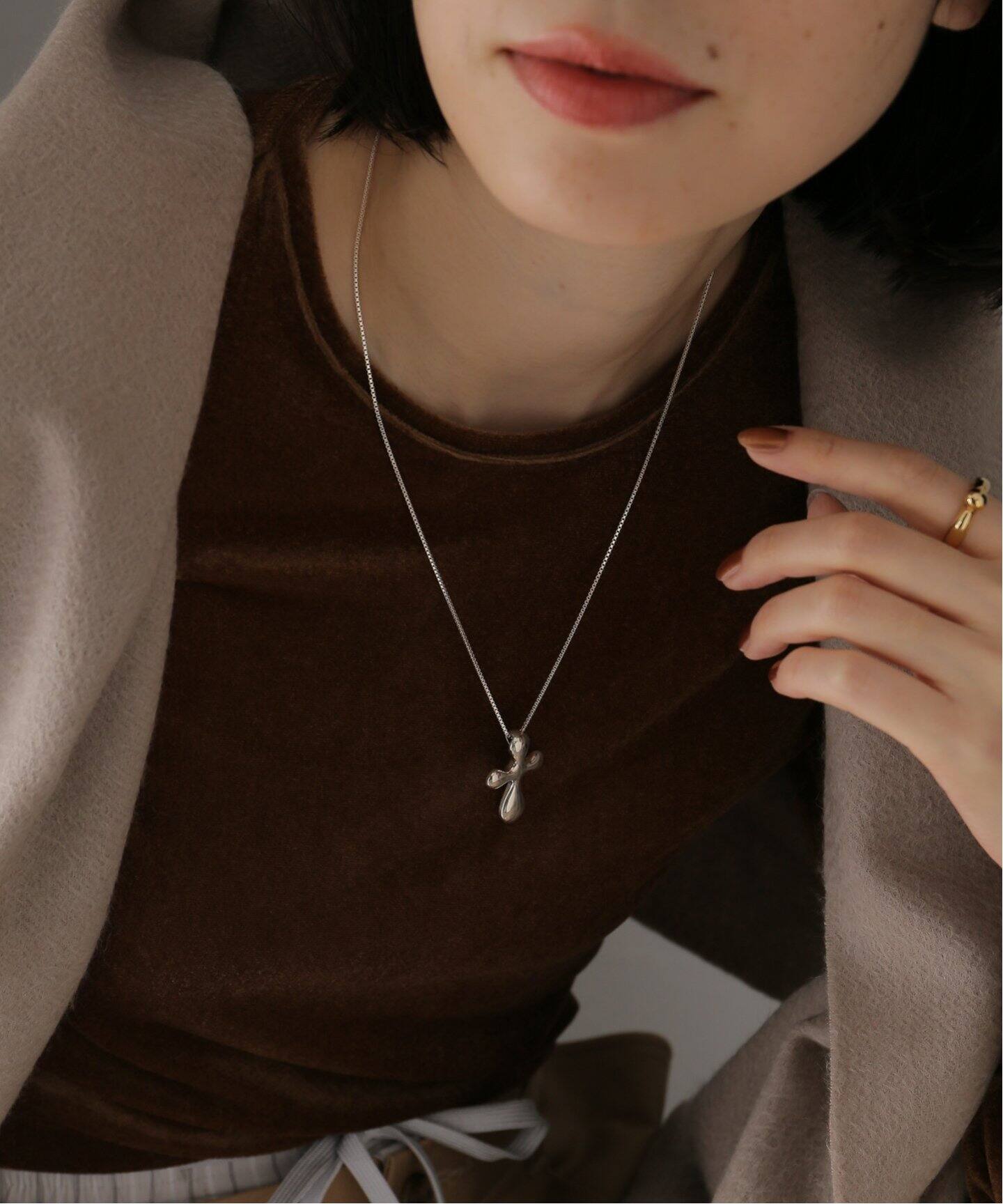 quip queint/クイップ クエイント】multi chain necklace cross c 