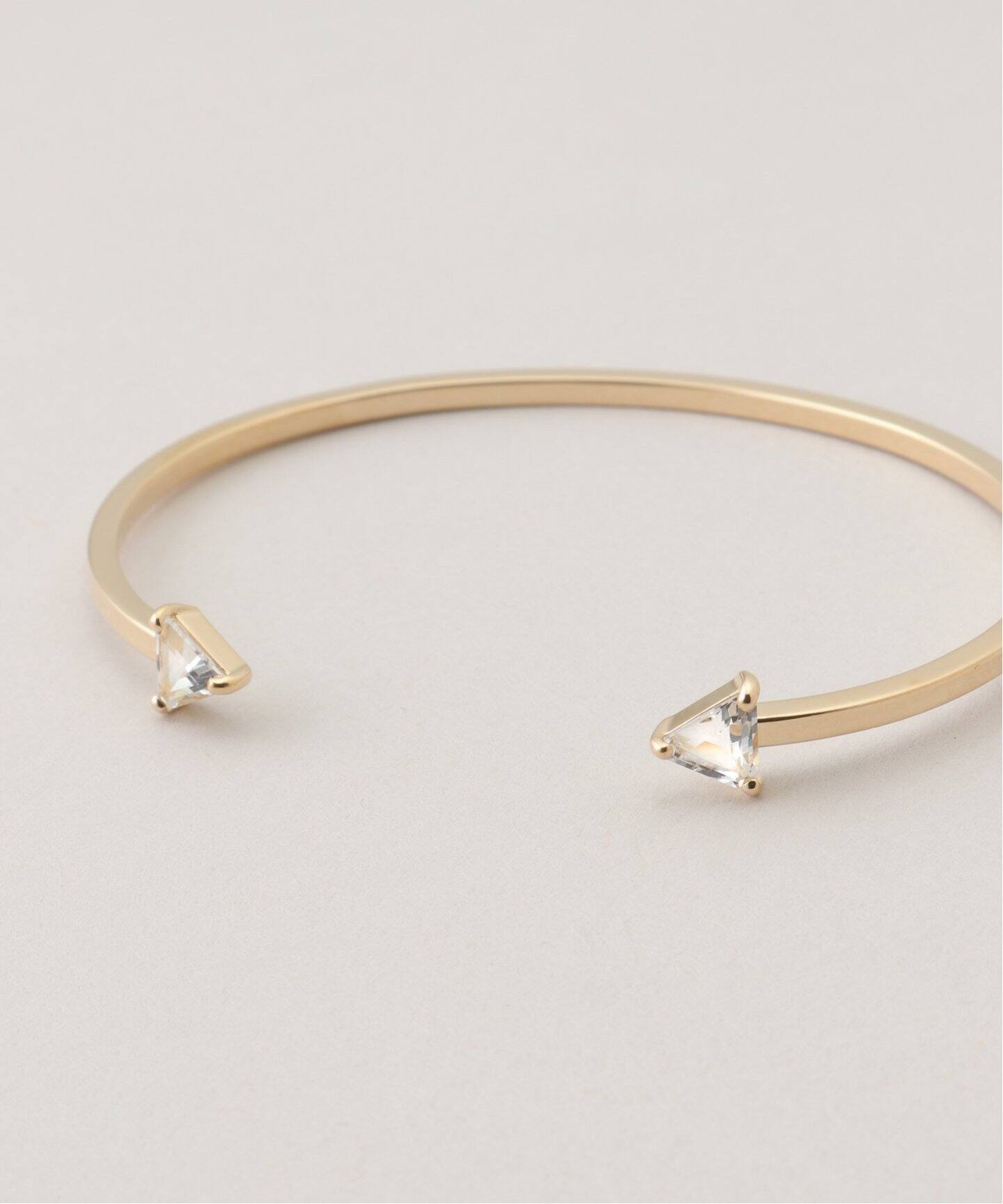 Laaina/ラアイナ】 TRIANGLE TOPAZ CUFF（ブレスレット 