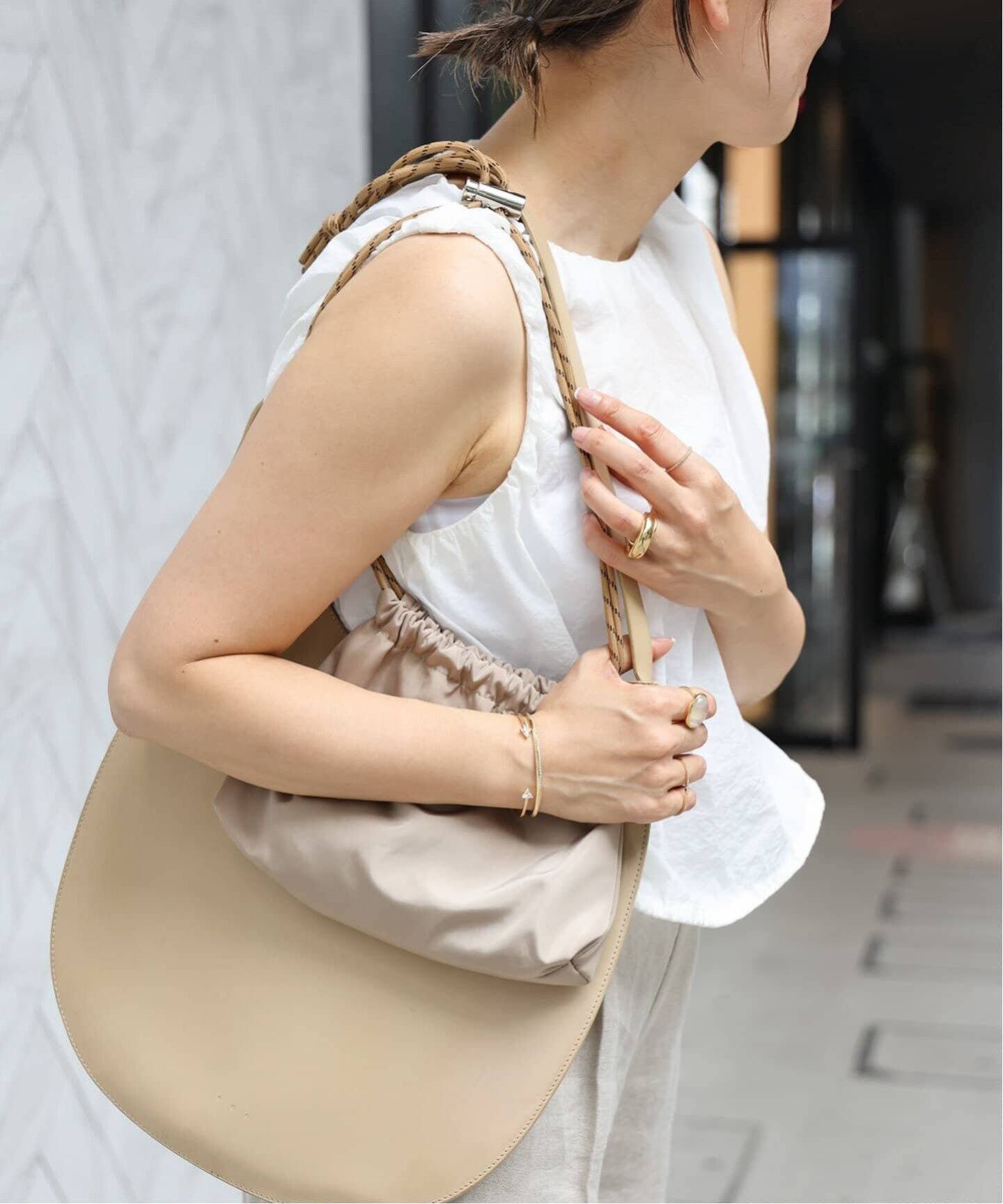 追加【Laaina/ラアイナ】 TRIANGLE TOPAZ CUFF（ブレスレット 