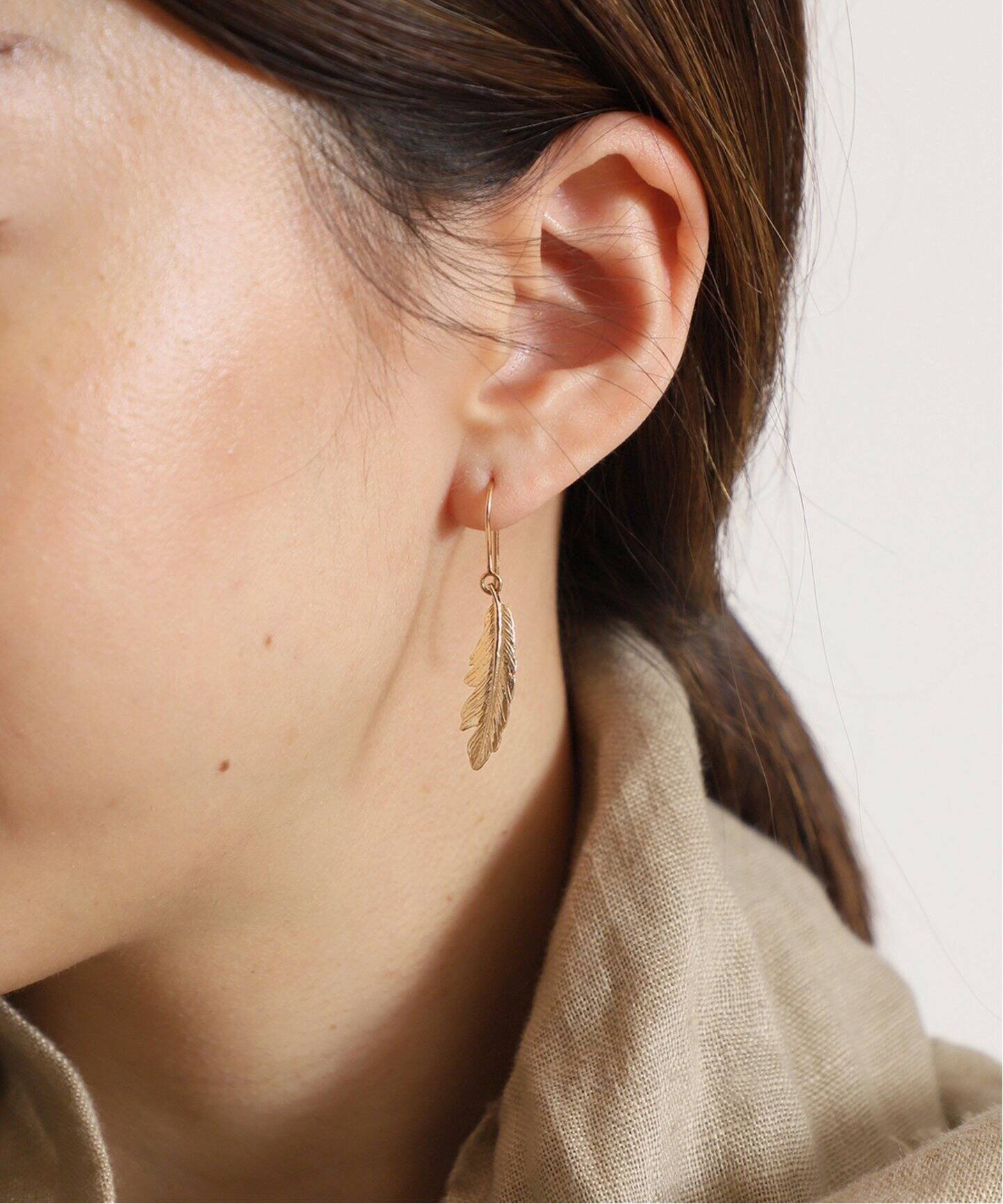 MANON/マノン】Feather ピアス（Small in 14k YG）（ピアス（両耳用 