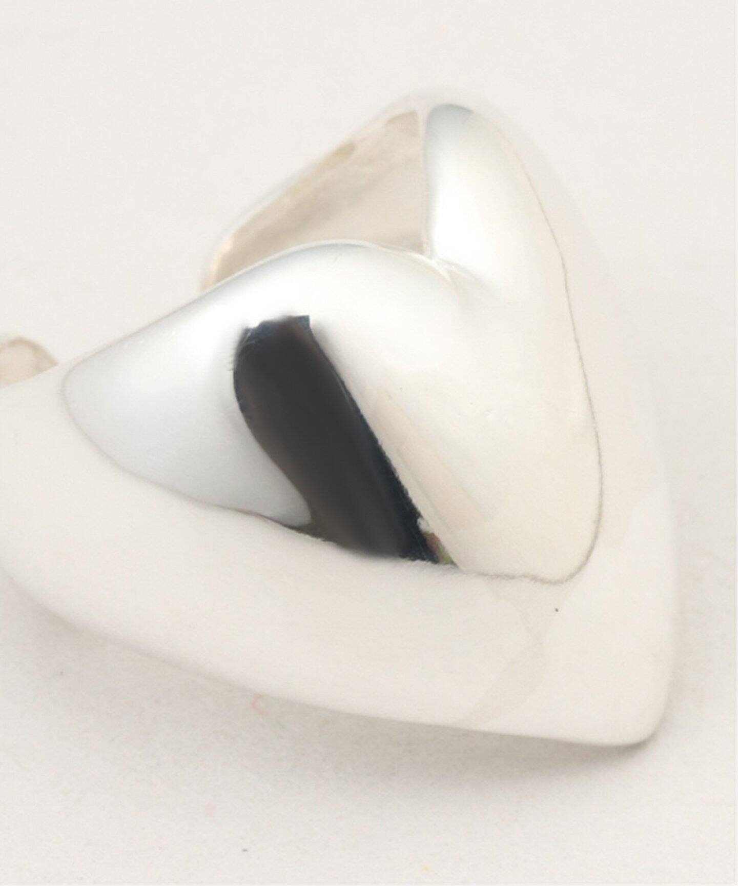 新品・箱付き【Ami Paris】アミ　Abstract Heart イヤーカフ 新品・箱付き【Ami Paris】アミAbstract Heart イヤーカフ