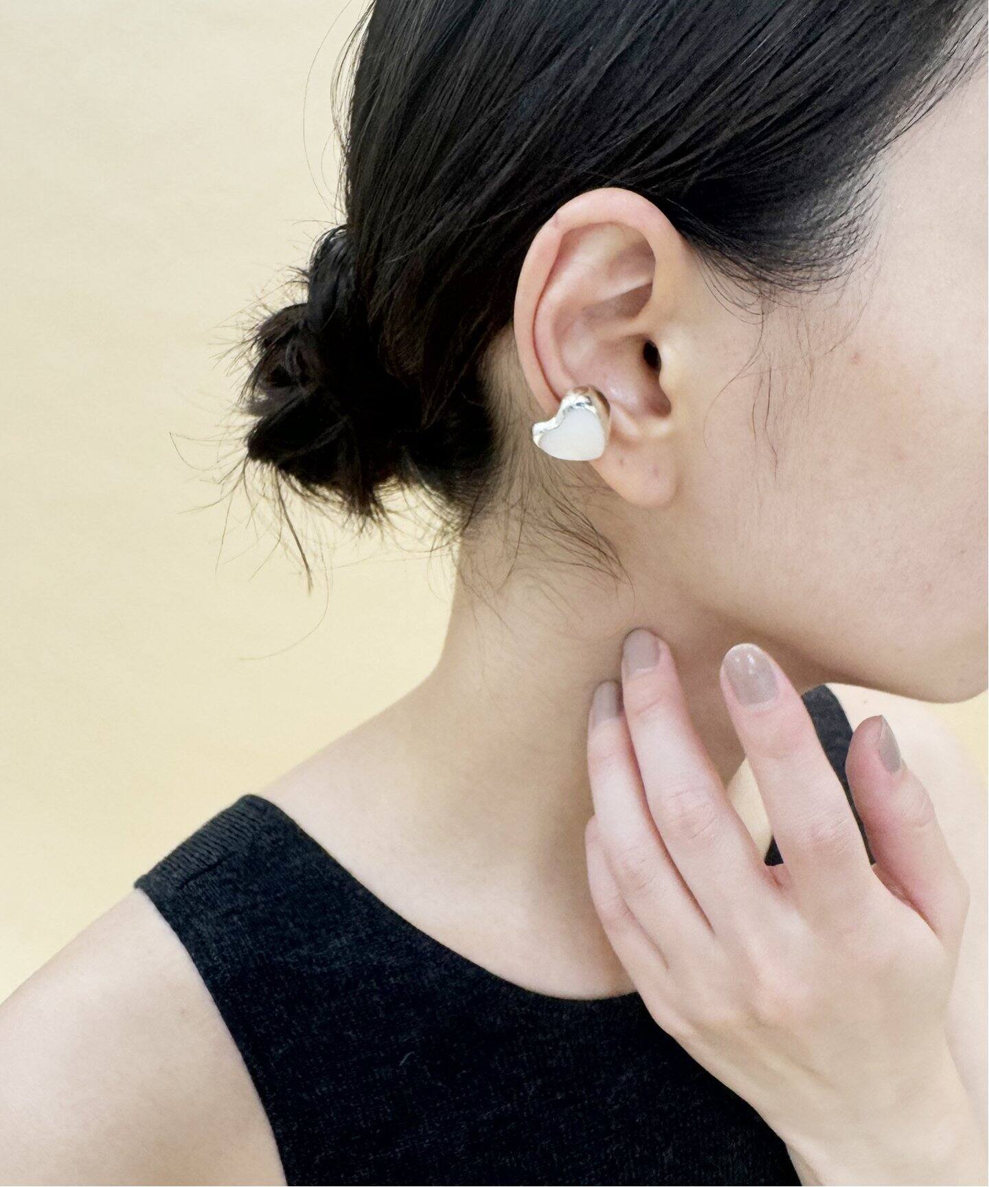 ANNIKA INEZ/アニカイネズ】Pearl Heart Earcuff（イヤーカフ）｜EDIT 
