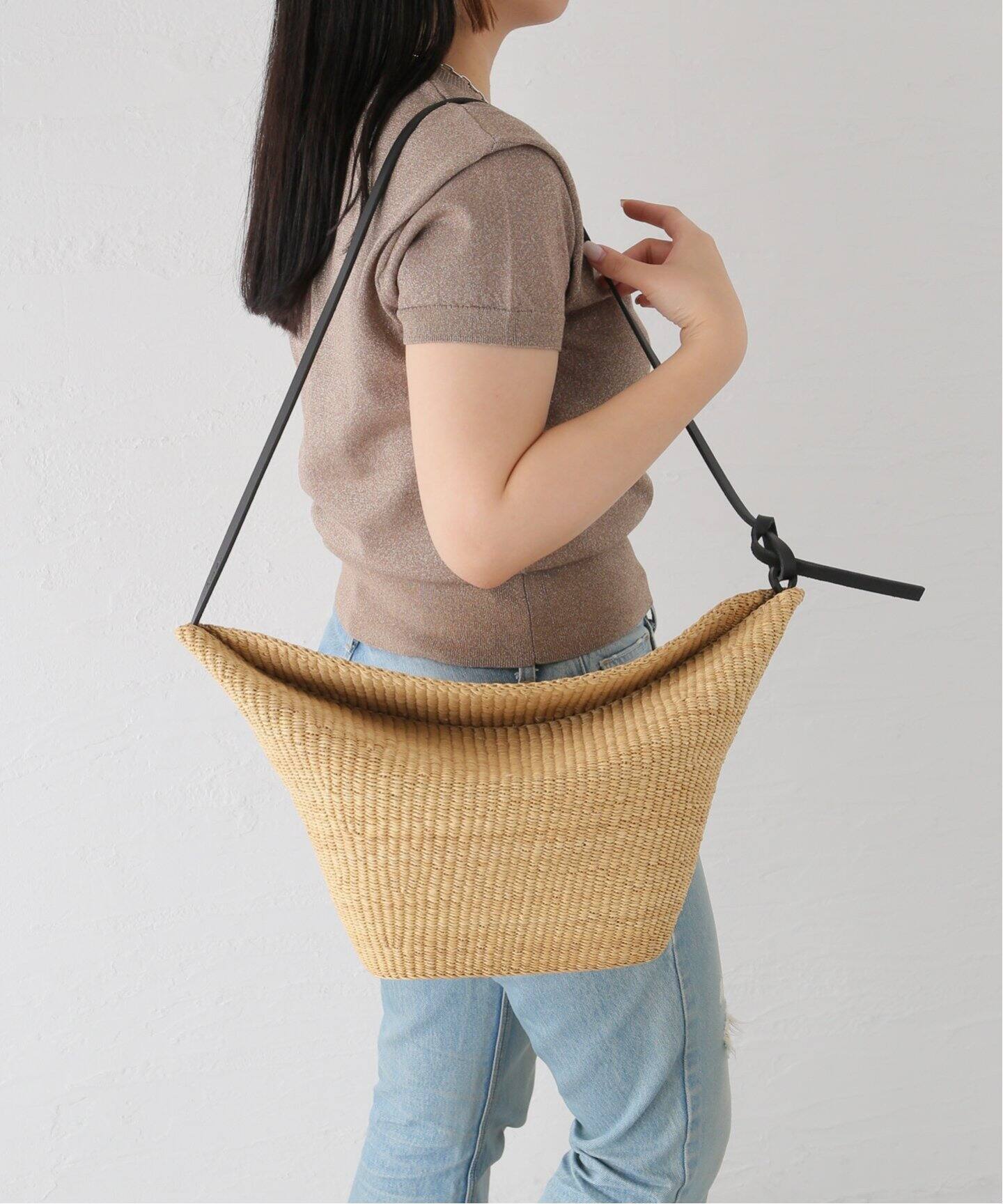 INES BRESSAND CROISSANT MEDIUM N.35(M)NATURAL：バッグ（かごバッグ  