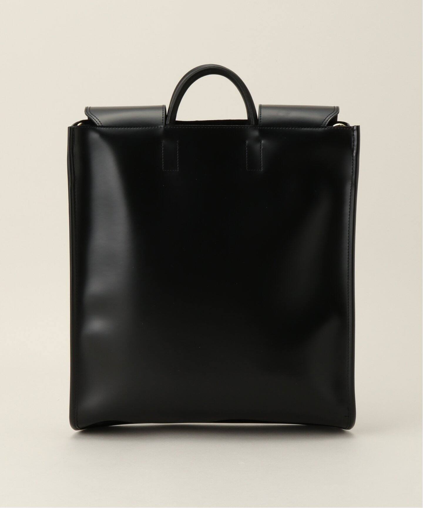 PIENI KIKKA L ブラックレザートートバッグ　ブラック Pieni Kikka L レザートートバッグ