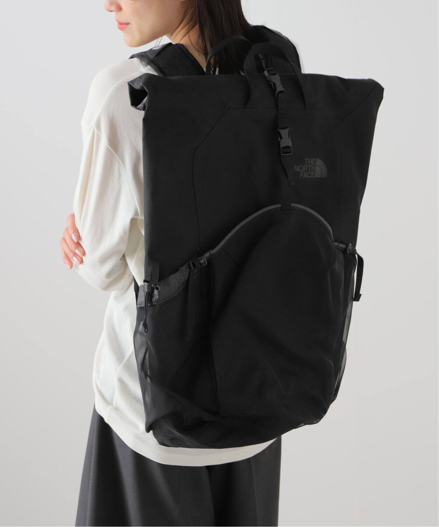 THE NORTH FACE/ ザノースフェイス】Roll Pack 30 (UNISEX)（バック  