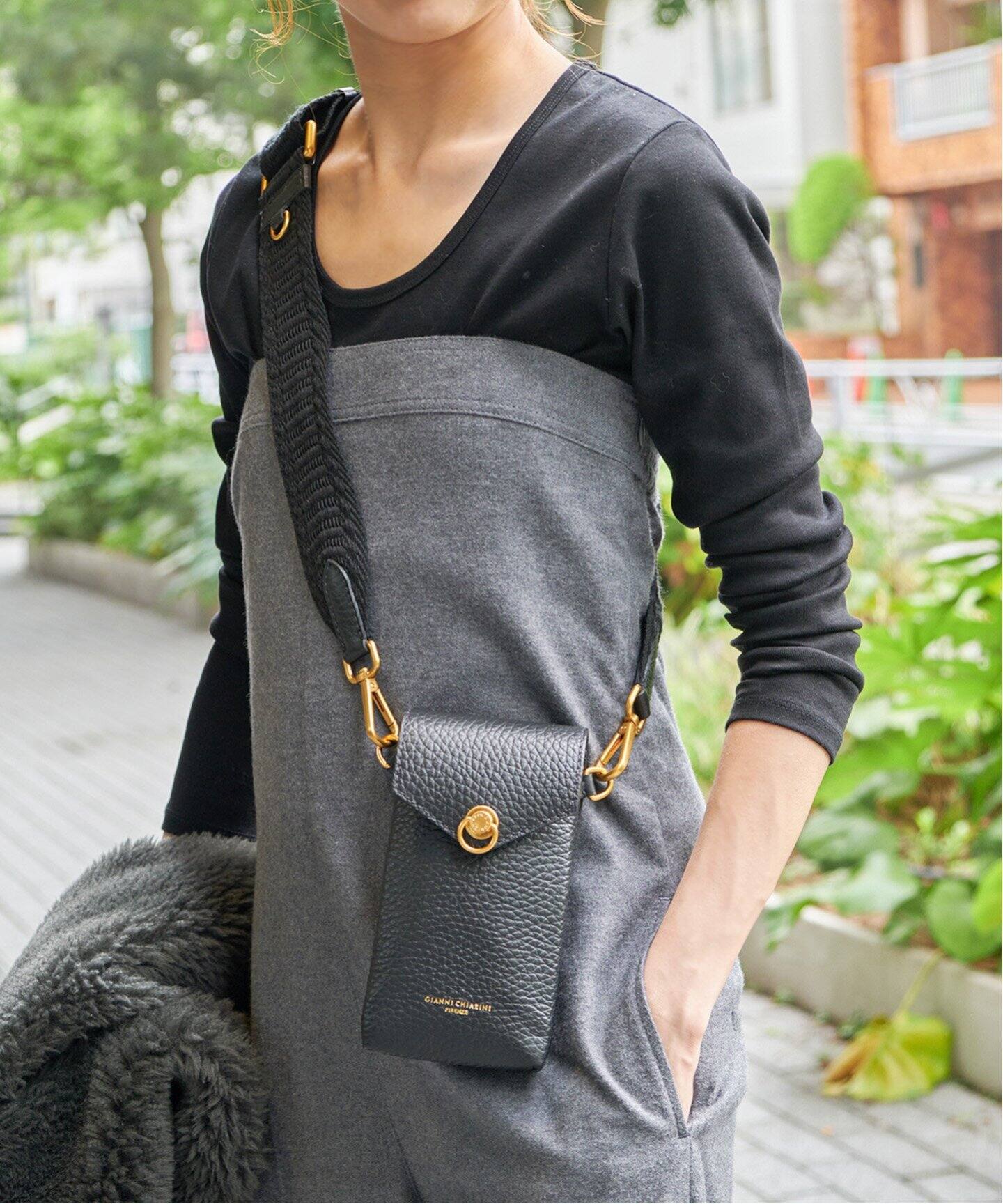 GIANNI CHIARINI / ジャン二キャリー二 CORALLO 46182057（ショルダー 