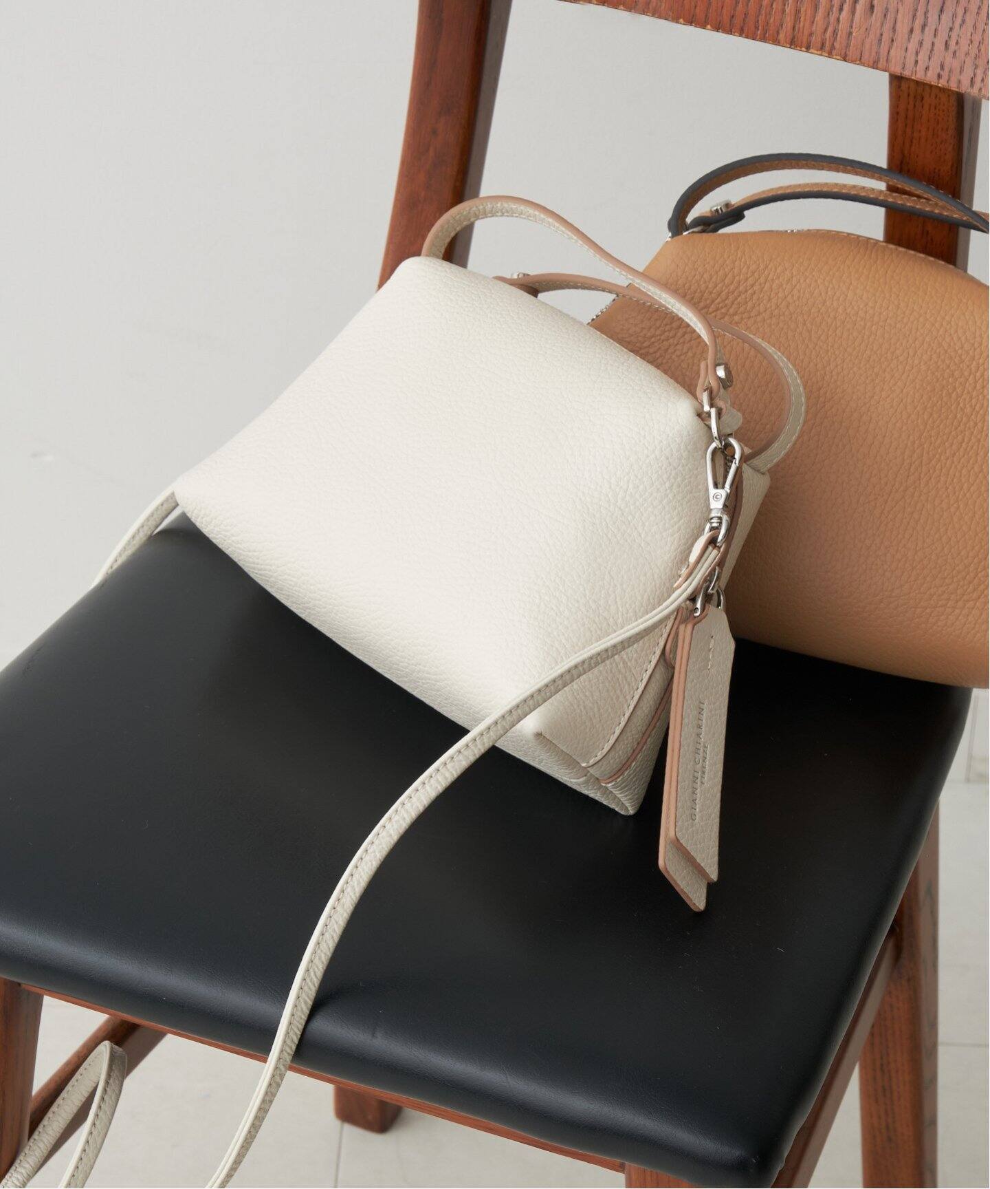 GIANNI CHIARINI / ジャン二キャリー二】ALIFA（ショルダーバッグ  