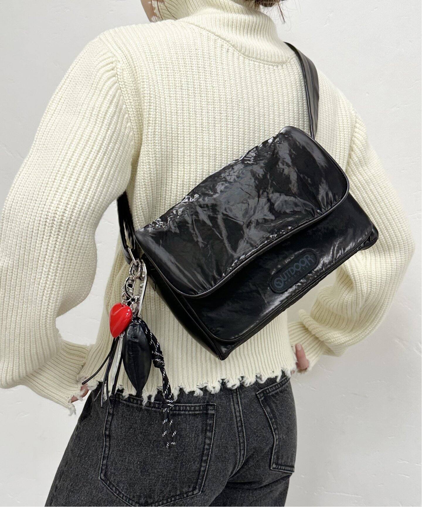 OUTDOOR/アウトドア】別注チャーム付きShoulder BAG（ショルダーバッグ  