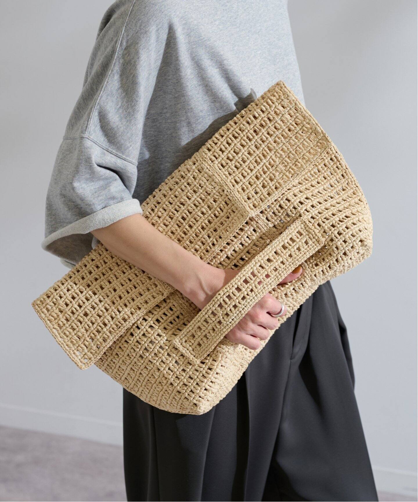 MAISON N.H PARIS/メゾン エヌ アッシュ パリ Raffia UMA Clutch Bag  