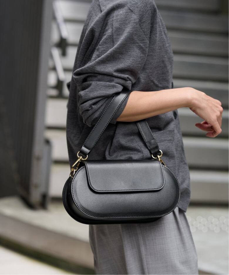 AULENTTI/オウレンティ 2WAYフラップショルダーバッグ（ショルダー  