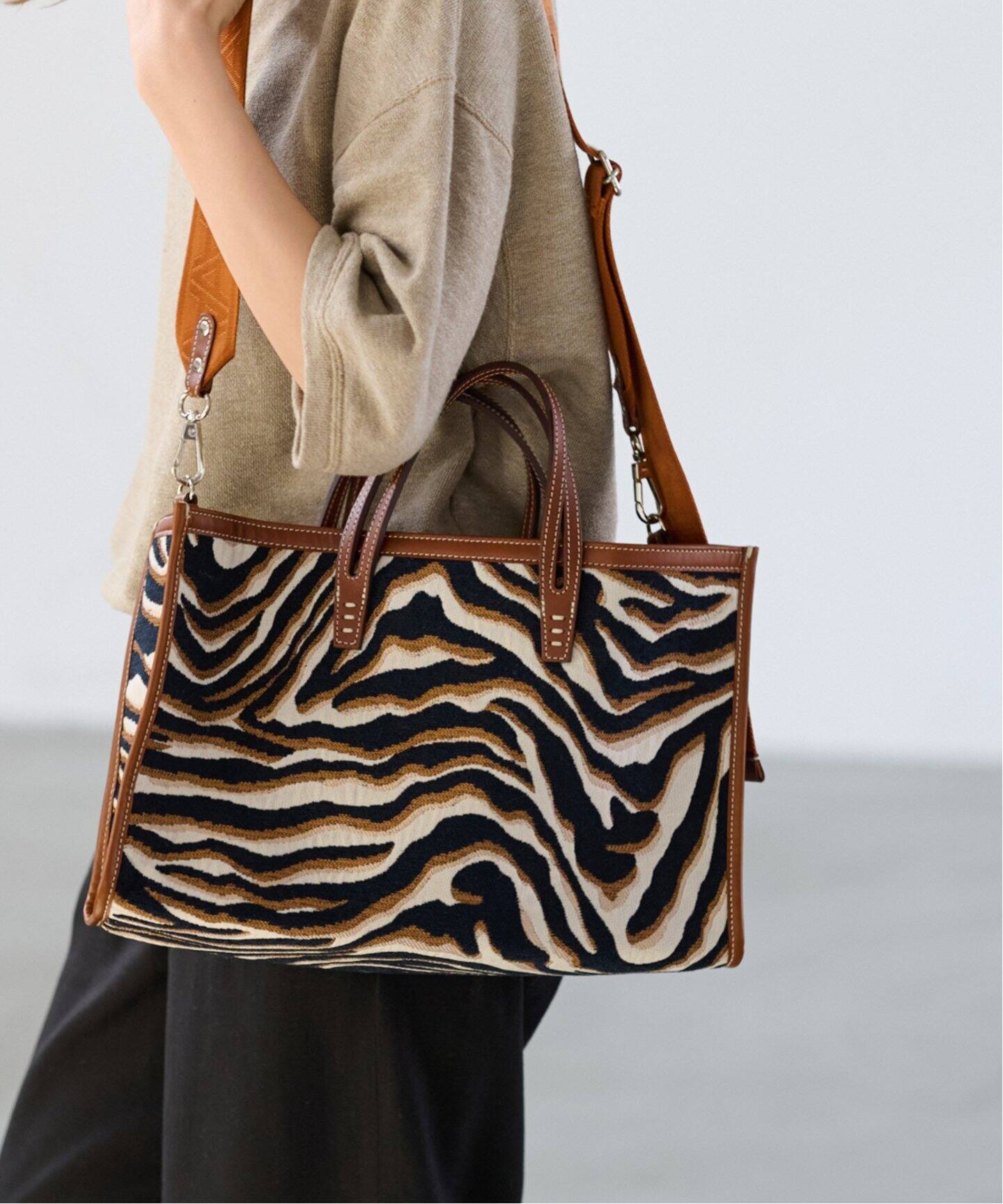 A VACATION/ア ヴァケーション】BREAD M（ショルダーバッグ  