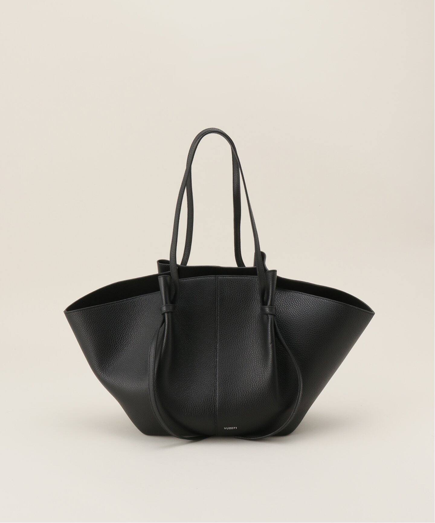YUZEFI/ユゼフィ LARGE MOCHI PEBBLEGRAINLEATHER（ショルダーバッグ 