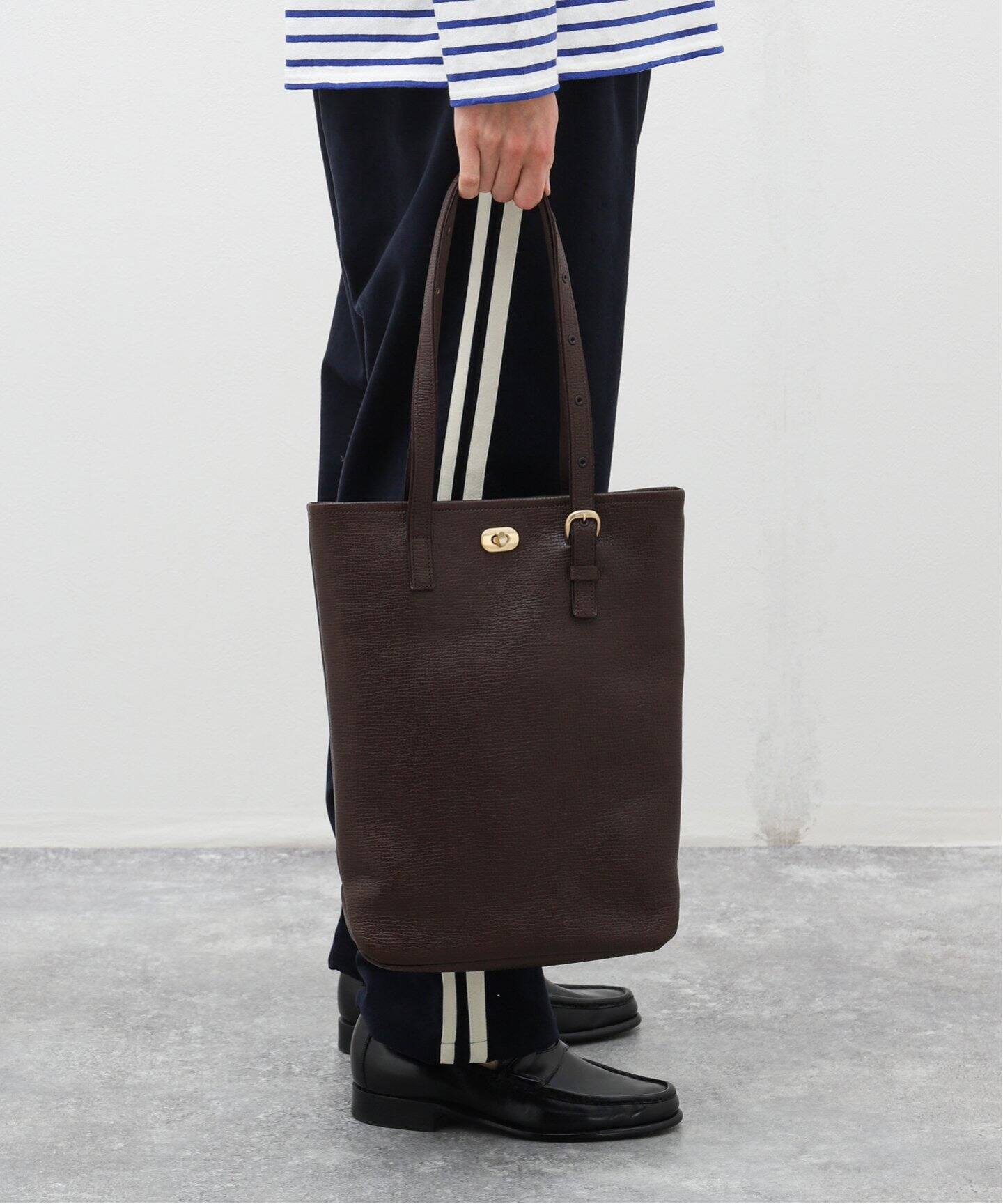 Hender Scheme / エンダースキーマ】twist buckle tote bag big 