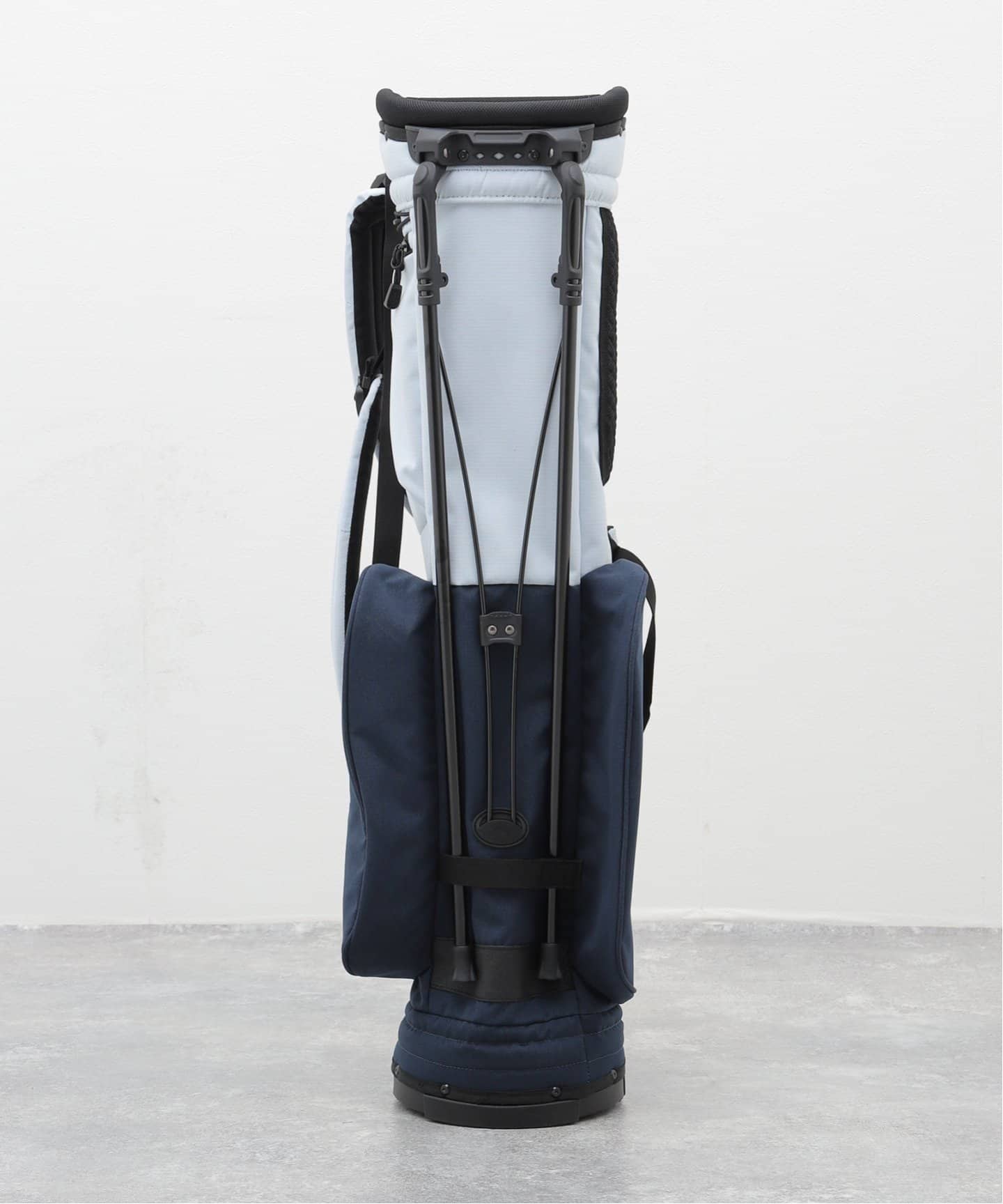 JONES クラシック　ネイビー スタンド付き JONES（ジョーンズ）の「【別注】＜JONES＞TROUPER NAVY