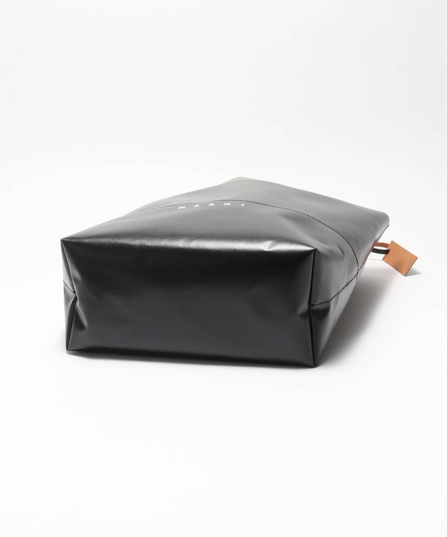 MARNI(マルニ) PVC TOTE N/S SHMQ0037A1（トートバッグ
