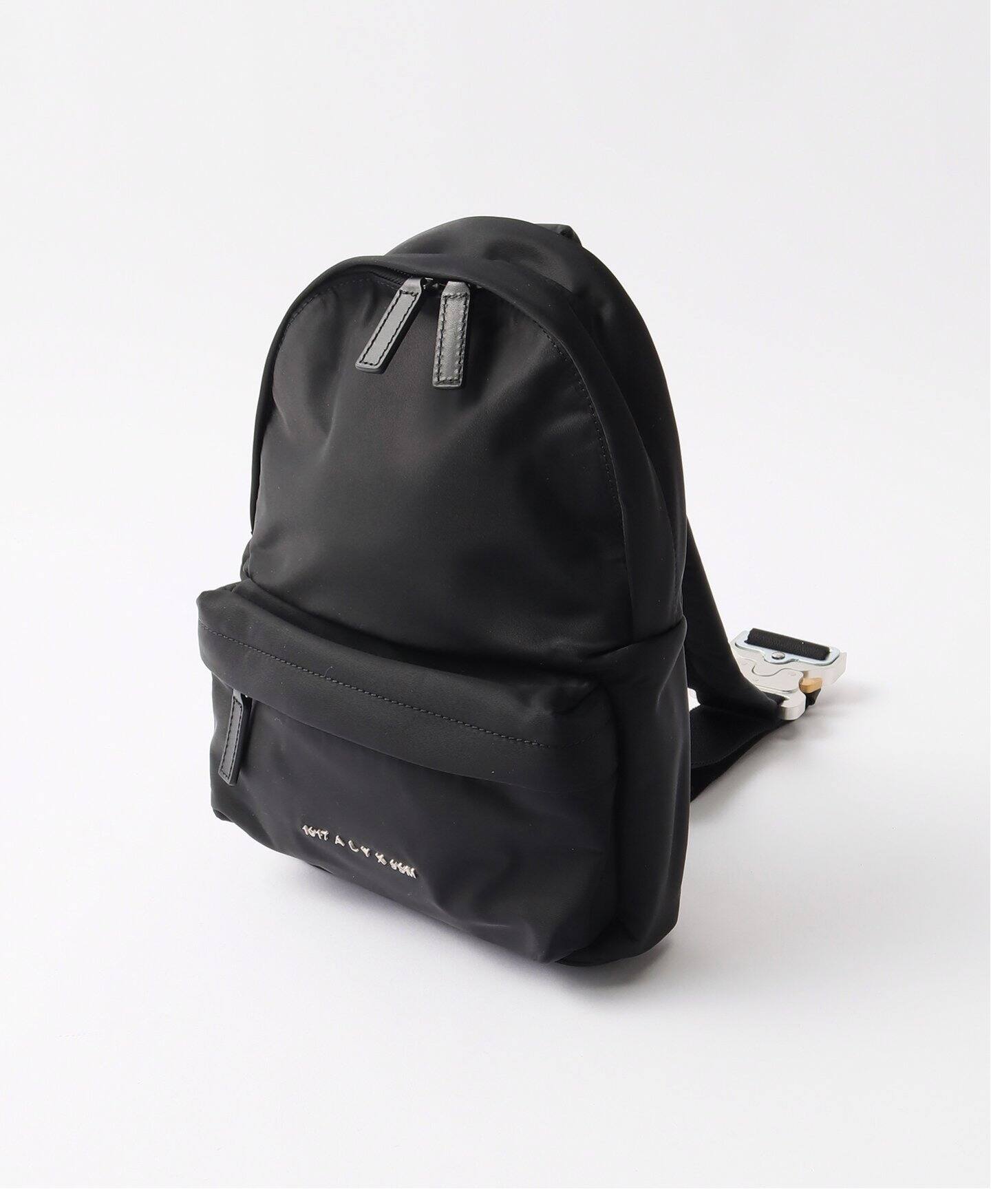 1017 ALYX 9SM / 017 アリクス 9SM】BUCKLE CROSSBODY BACKPACK 