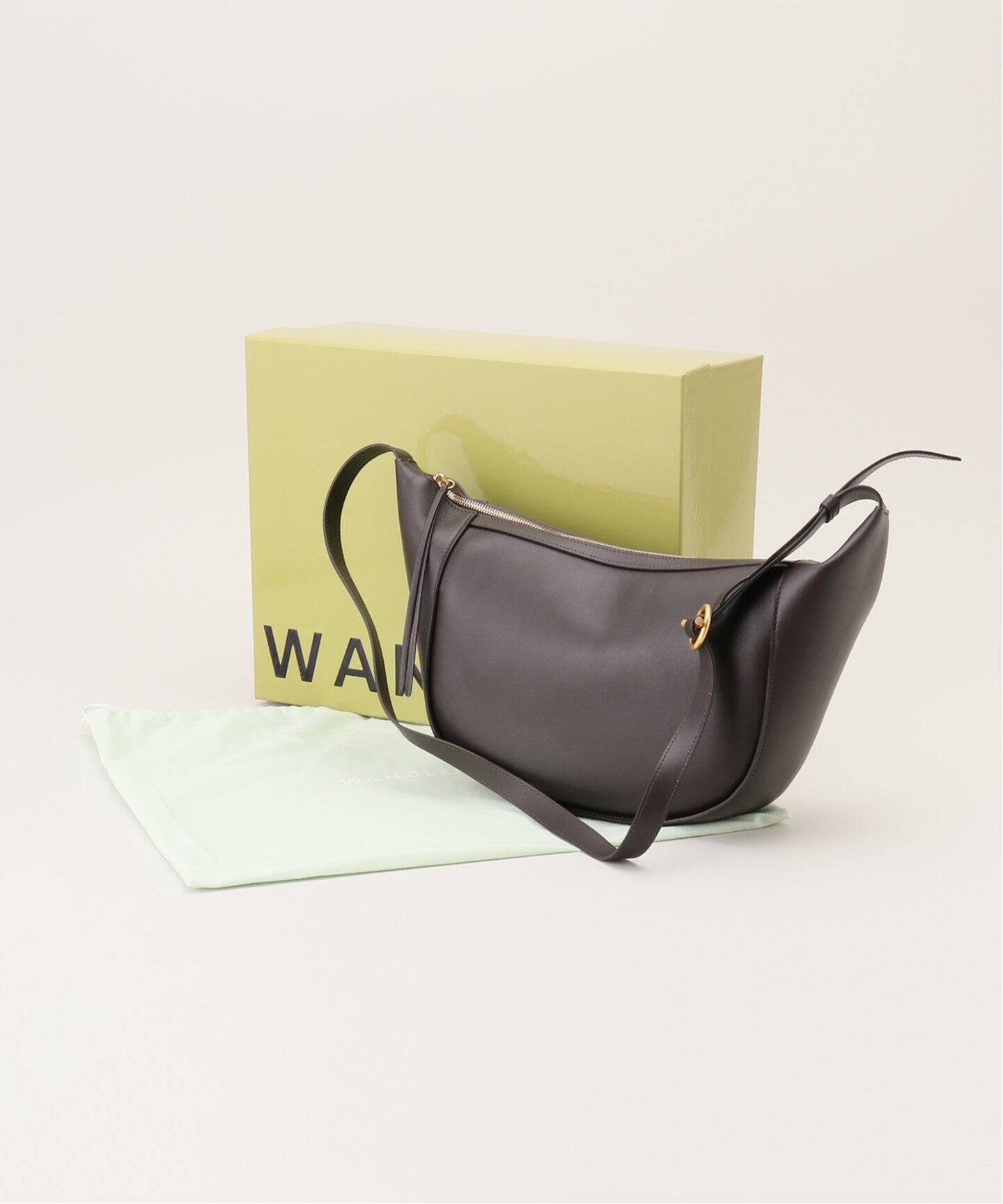 関税込 WANDLER ワンドラー マギー バッグ マギー ショルダーバッグ - BLACK | 【Wandler】ワンドラー公式