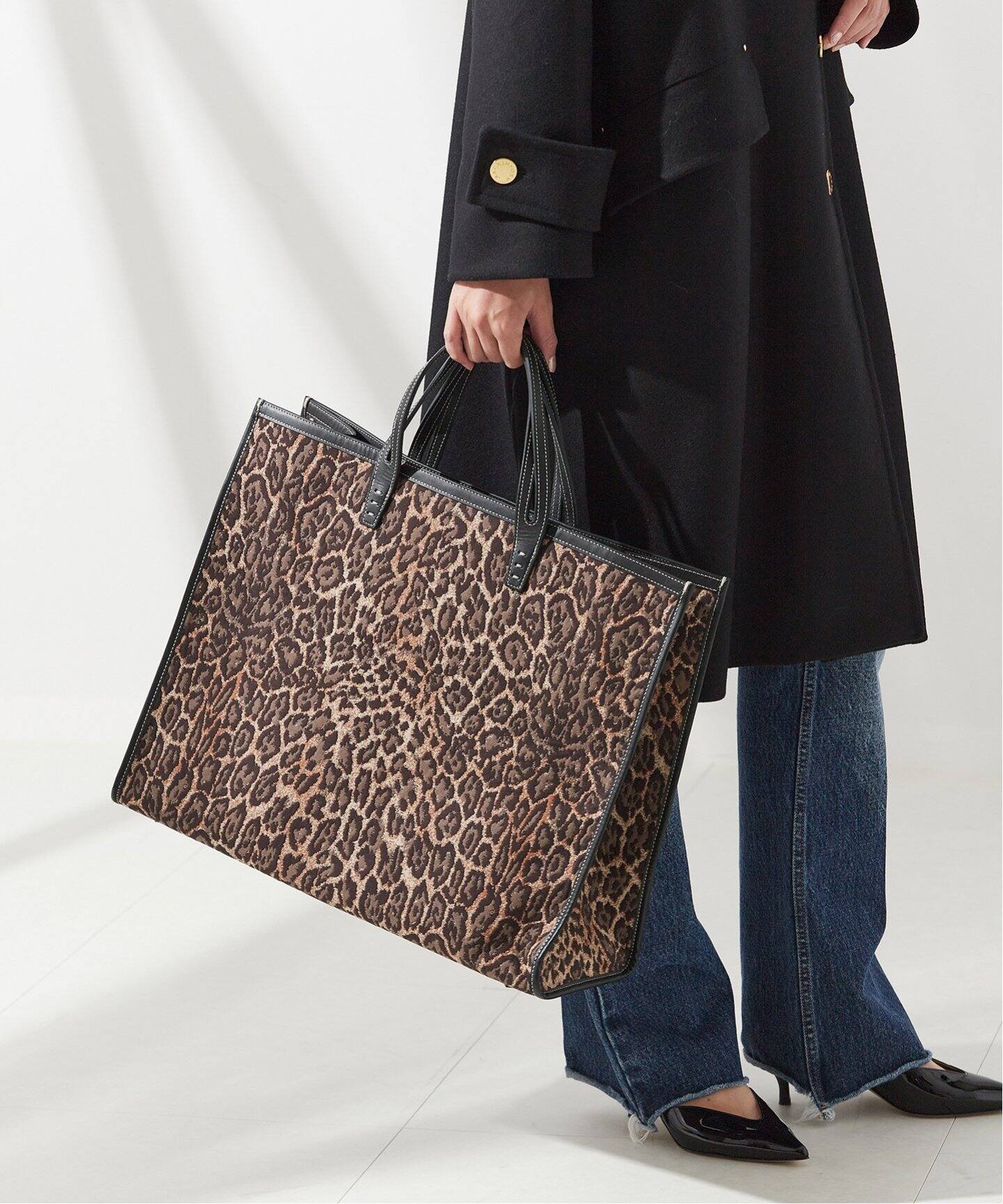 別注》【A VACATION/ア ヴァケーション】TANK-L BROWN LEO：トート  