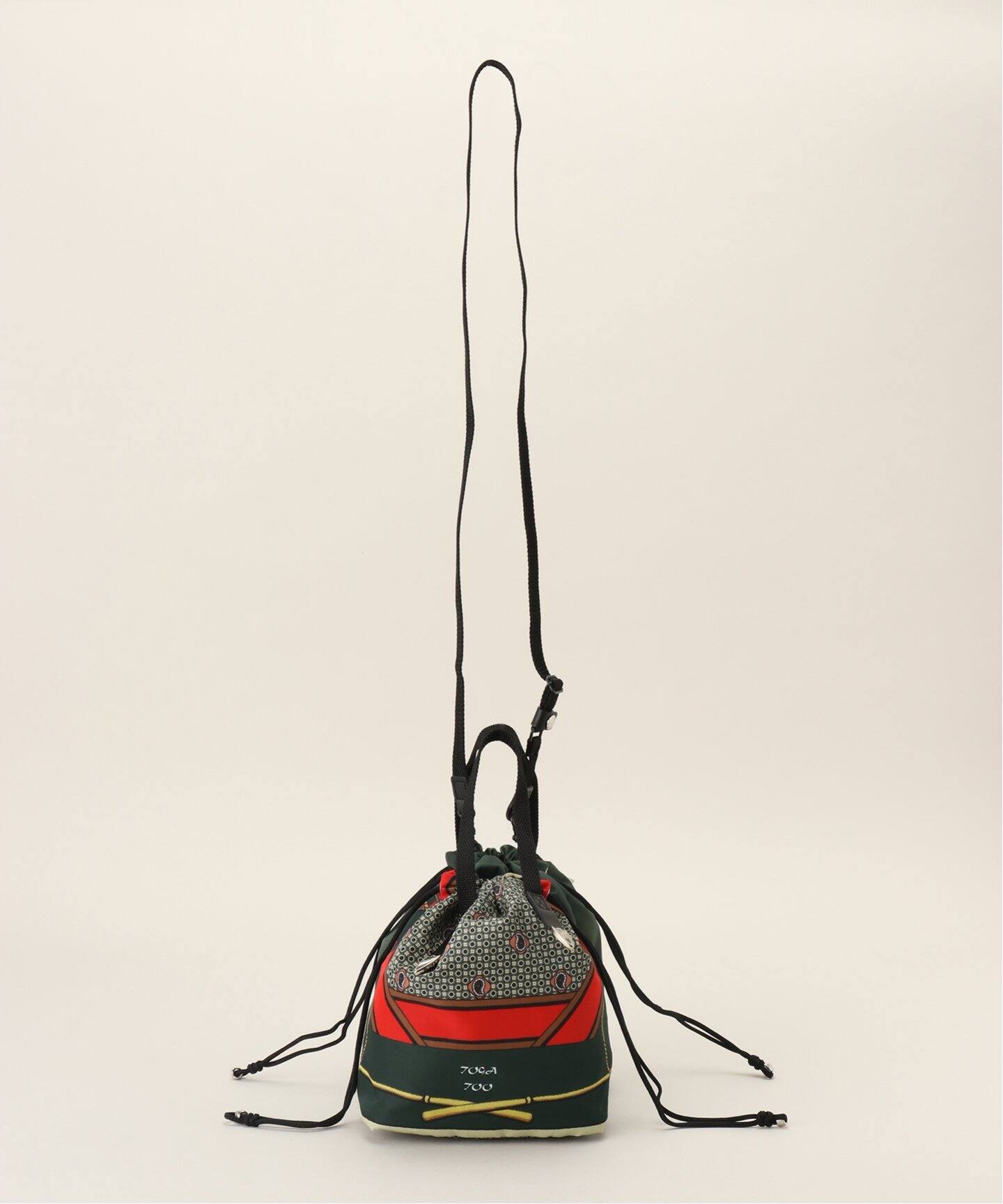 TOGA TOO/トーガトゥ】Print drawstring bag：ショルダーバッグ 