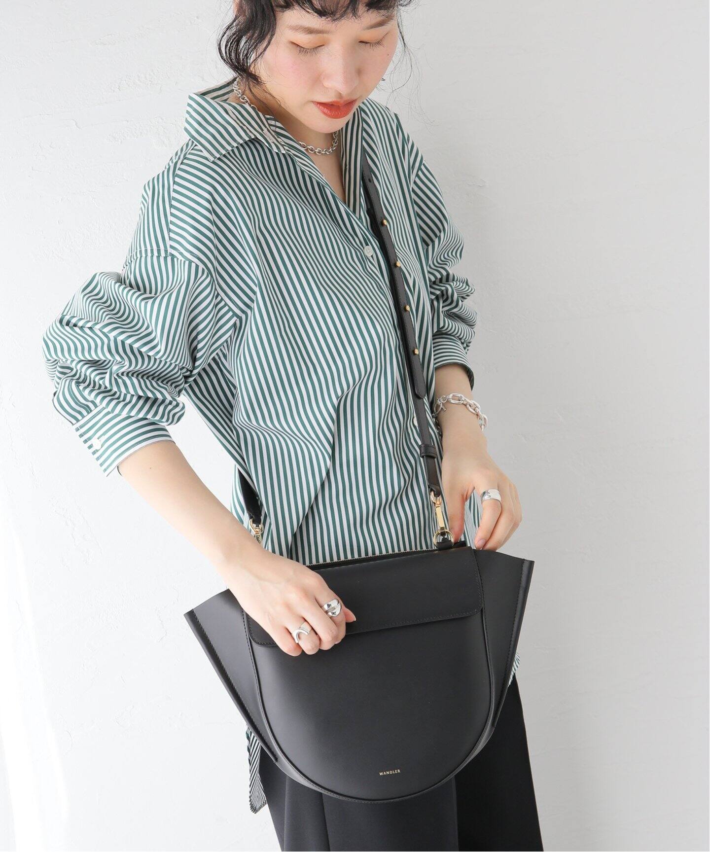 WANDLER/ワンドラー】Hortensia Bag Medium：ショルダーバッグ 