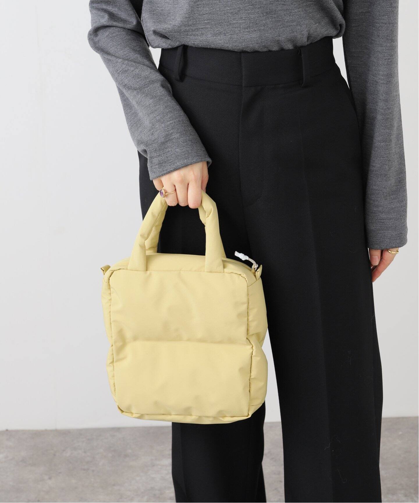BLAEST / ブラスト】 SMALL PILLOW TOTE（ショルダーバッグ）｜journal 