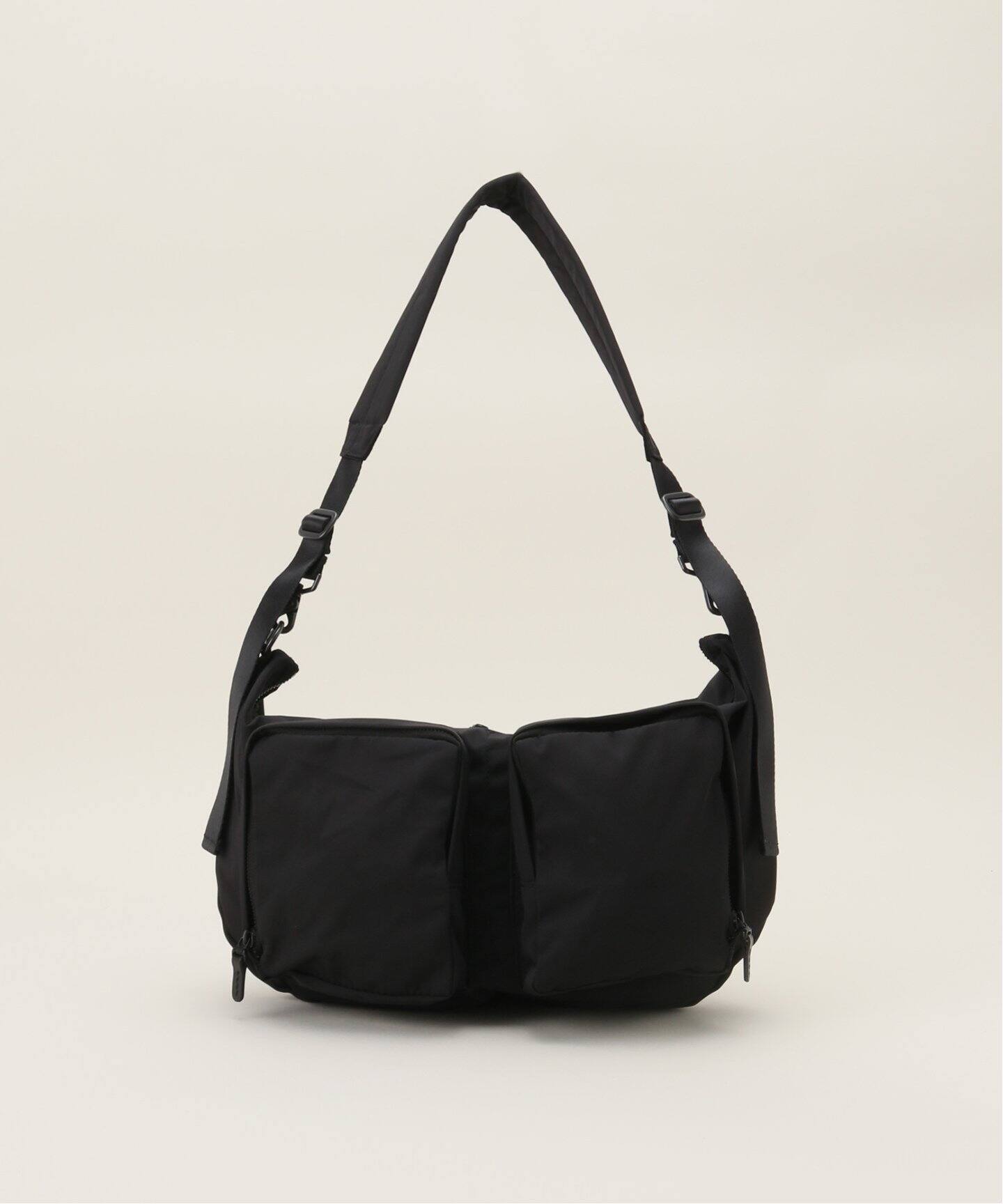amiacalva /アミアカルヴァ】 GABARDINE BODY BAG（その他バッグ 