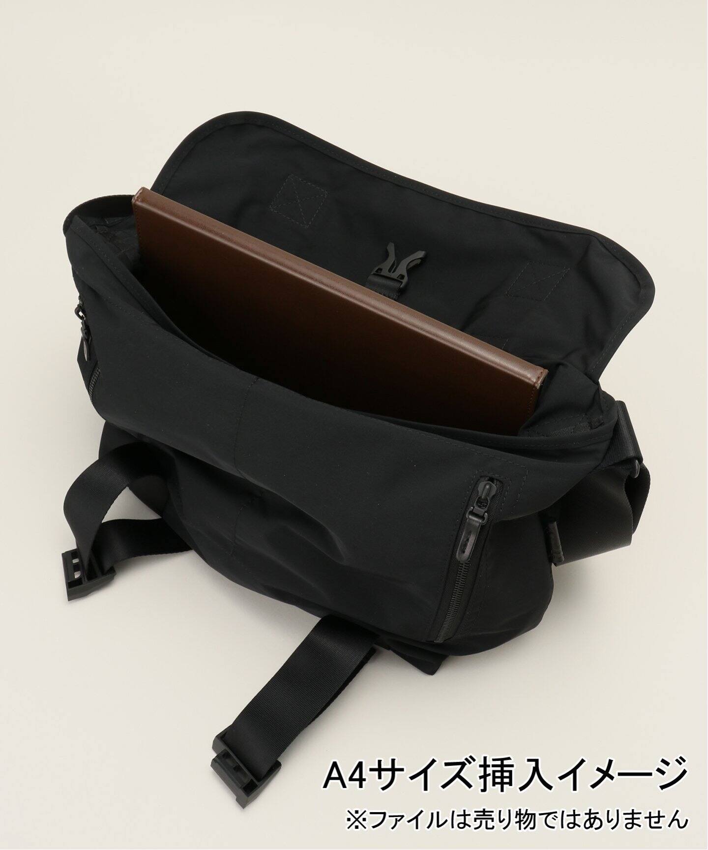 amiacalva /アミアカルヴァ】 GABARDINE MESSENGER BAG (M  