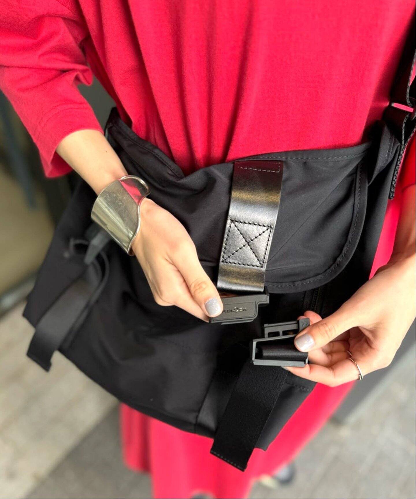 amiacalva /アミアカルヴァ】 GABARDINE MESSENGER BAG (M 
