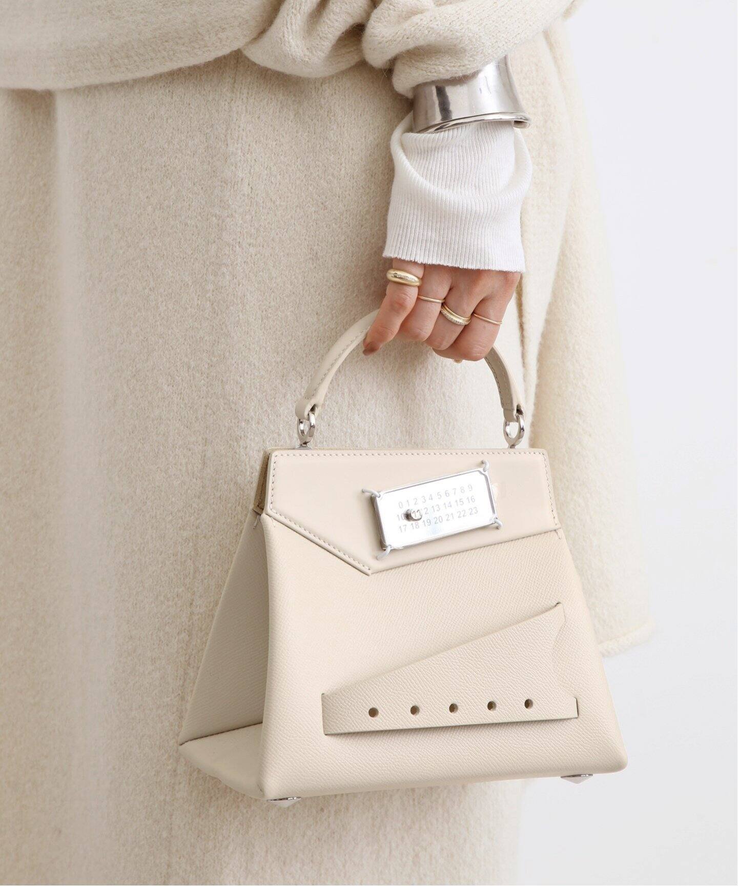 MAISON MARGIELA/メゾン マルジェラ】 SNATCHED HANDBAG SMALL  