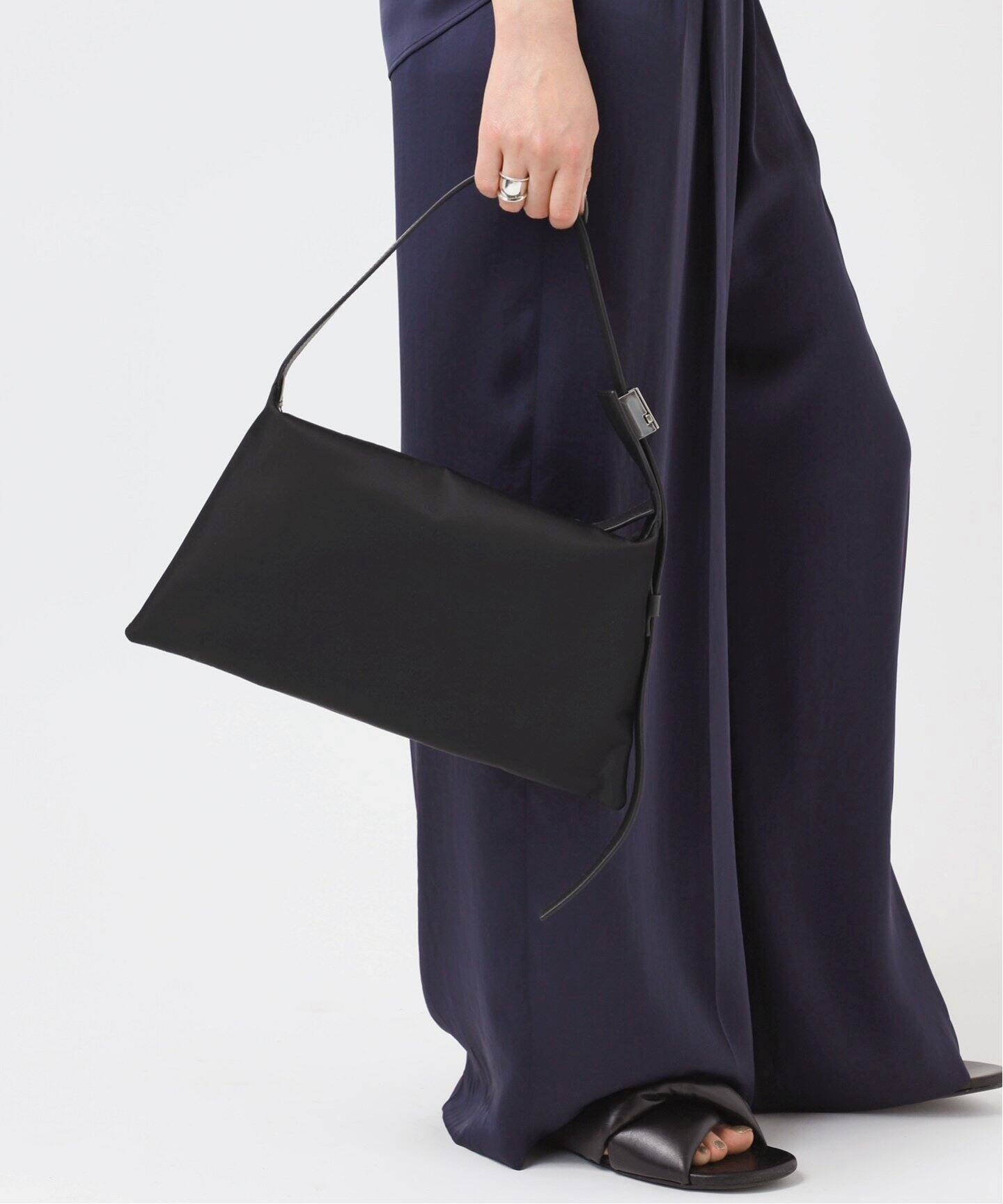 ORSETTO/オルセット】ナイロンショルダーバッグ（ショルダーバッグ  