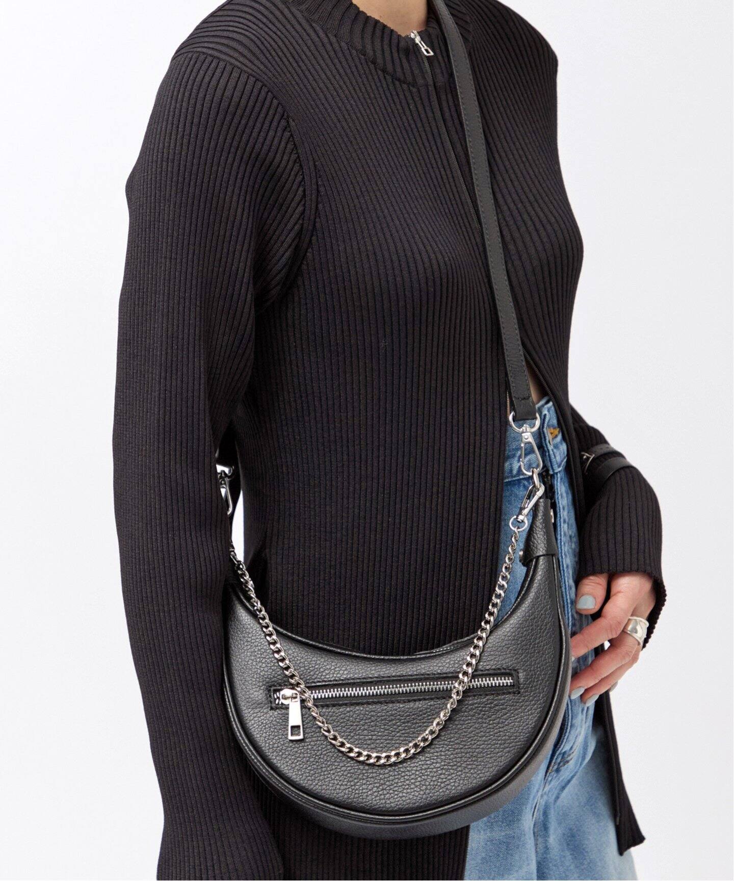 AULENTTI/オウレンティ】チェーンハーフムーンバッグ（ショルダー  