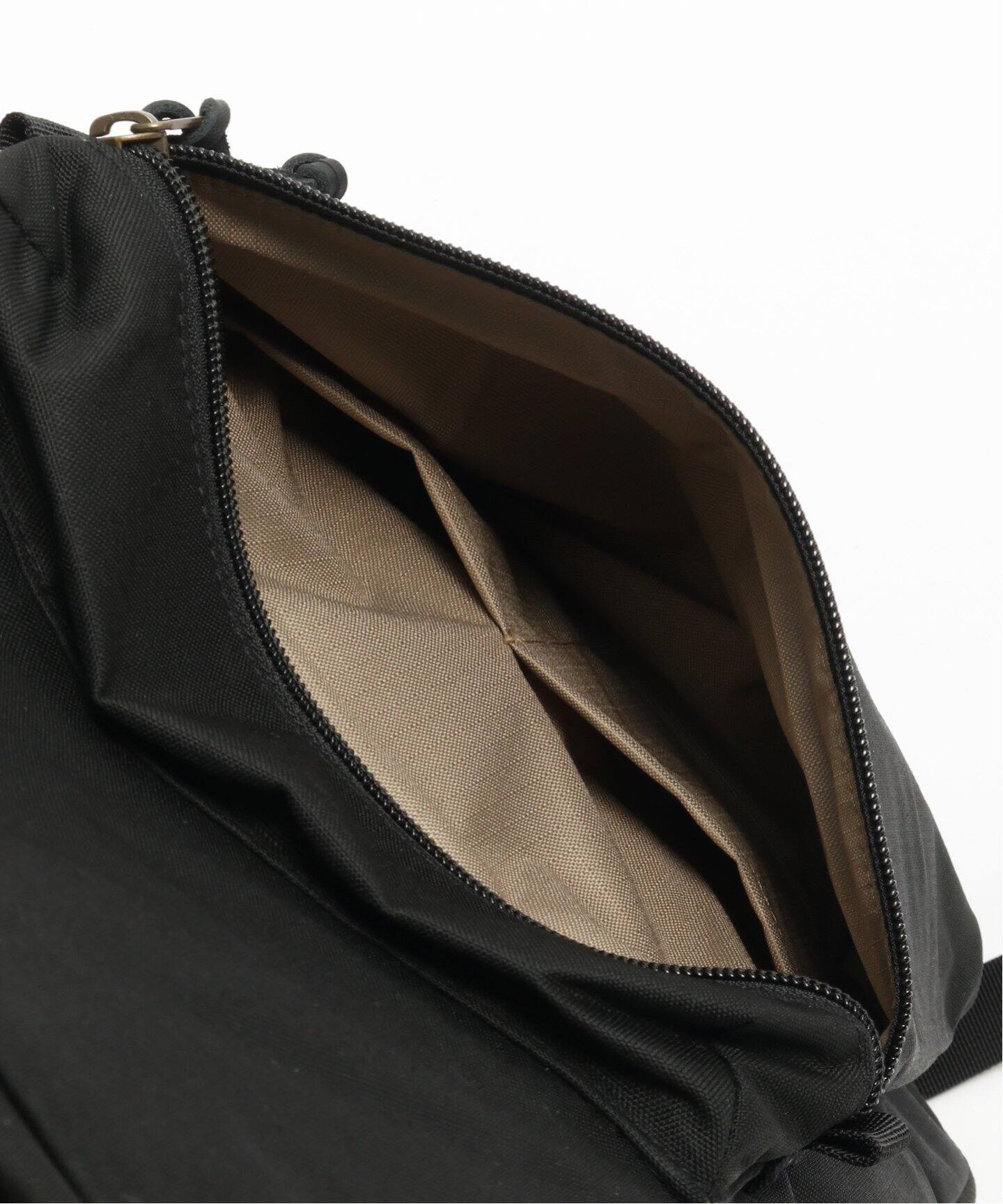 FILSON / フィルソン サーヴェイヤー 25リットル バックパック