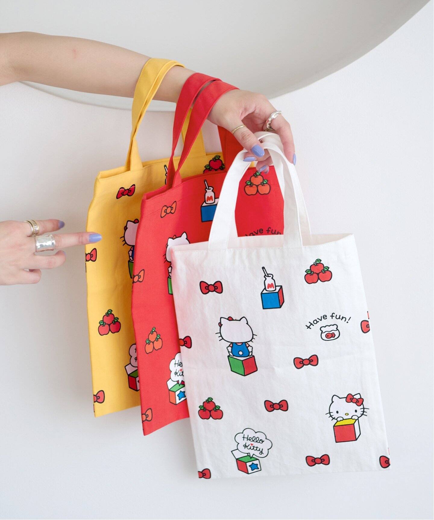 美品*°♡アンテプリマトートバッグハローキティ