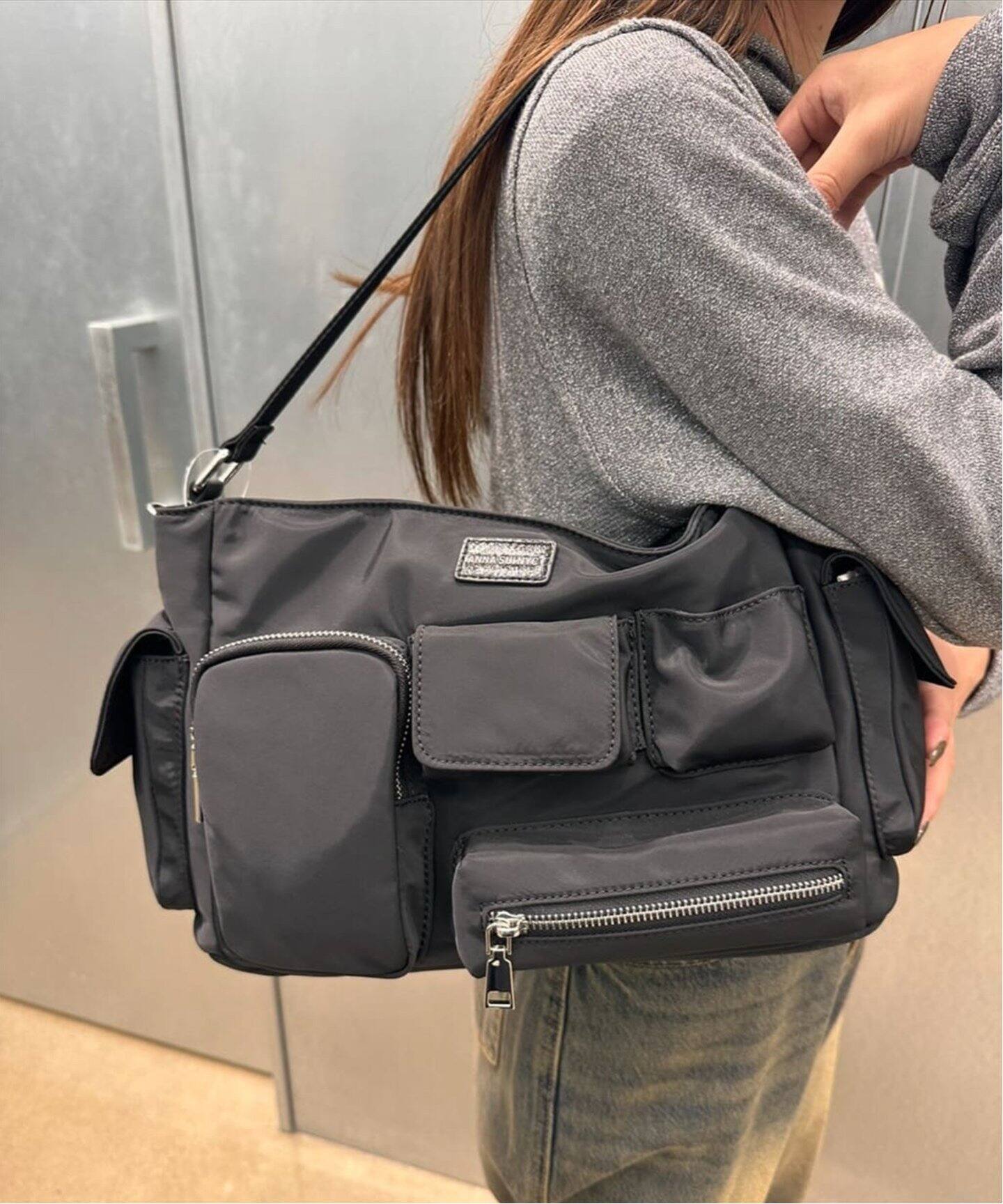 ANNA SUI NYC/ アナスイエヌワイシー マルチポケットバッグ  