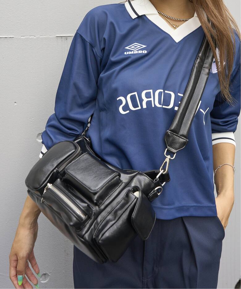 【ANNA SUI NYC/ アナスイエヌワイシー】マルチポケットチビバッグ（ハンドバッグ）｜JOINT WORKS（ジョイントワークス）の通販｜BAYCREW’S STORE