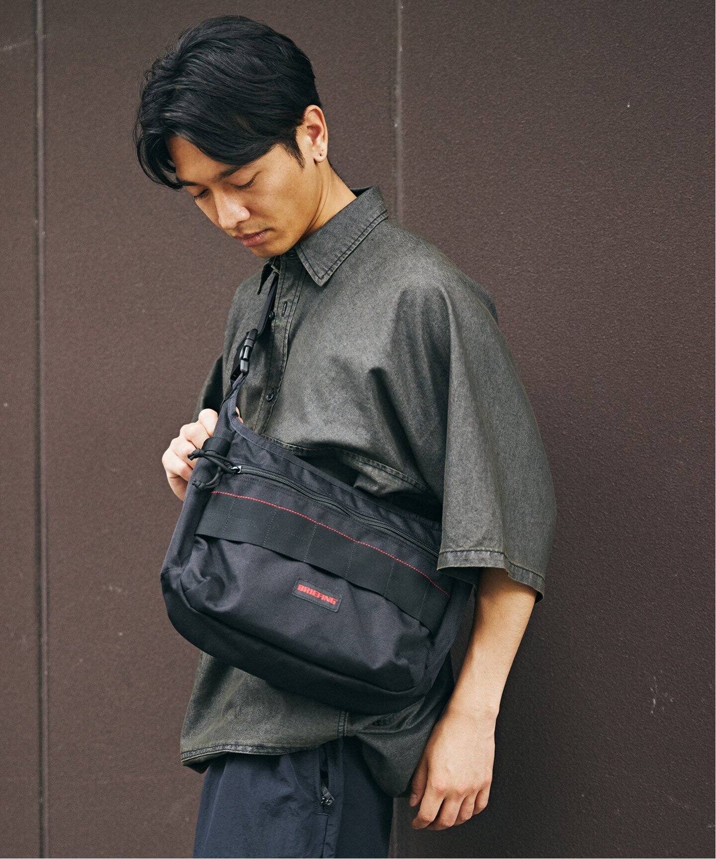 BRIEFING / ブリーフィング】別注sling shoulder（ショルダーバッグ 