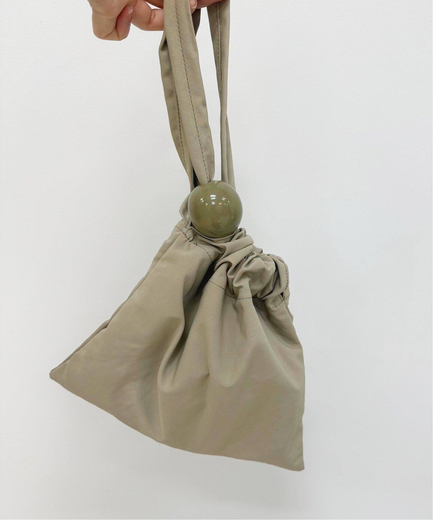 Bucket Baggage/バケットバゲージ】Ball Charm Satin Mini Bag（その他  