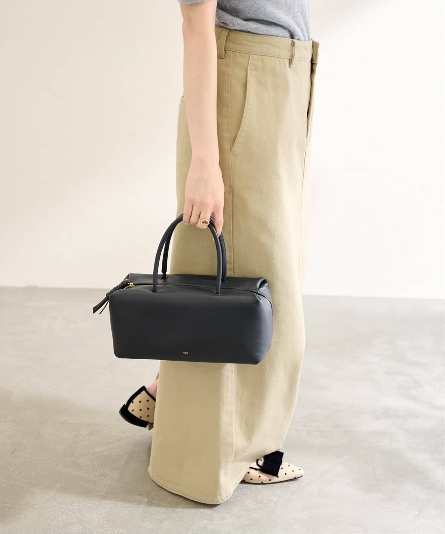 TOV CONNIE WIDE ハンドバッグ