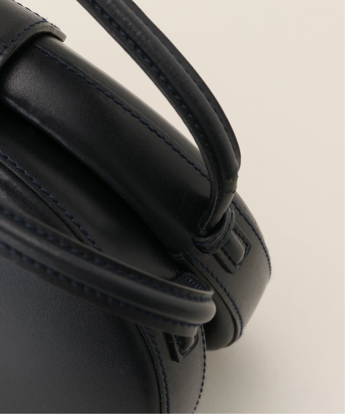 ひろさん、専用。LOEWE 黒 ハンドバッグ 金属ロック付き LOEWE/ロエベ】Hand bag(ハンドバッグ)|HIROB(ヒロブ)の