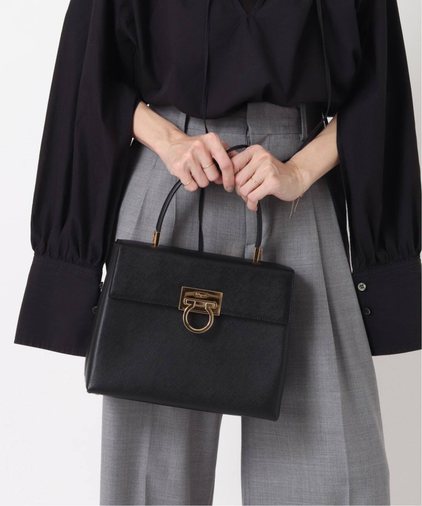 VINTAGE FERRAGAMO/フェラガモ】Gantini 2wayバッグ（ショルダーバッグ 