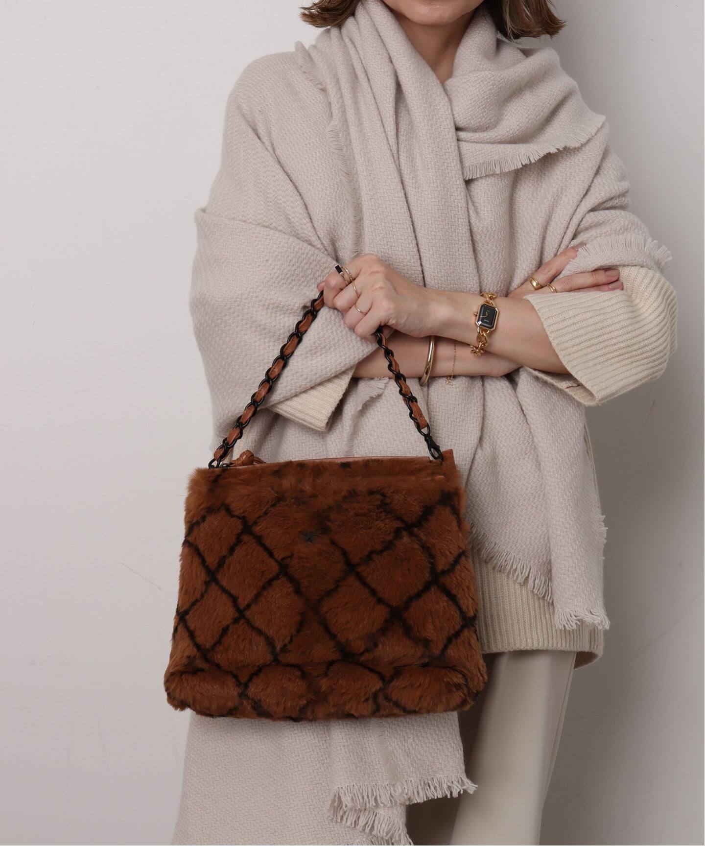 VINTAGE CHANEL/シャネル】チェーンセミショルダーバッグ fur