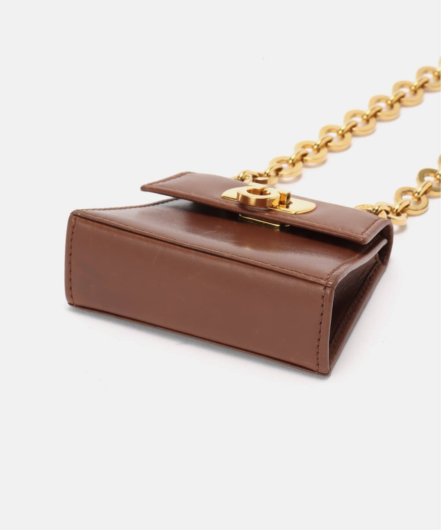 フェラガモ　パーティーバッグ　チェーンバッグ　ショルダーバッグ 正規品 サルヴァトーレフェラガモ Salvatore Ferragamo チェーン